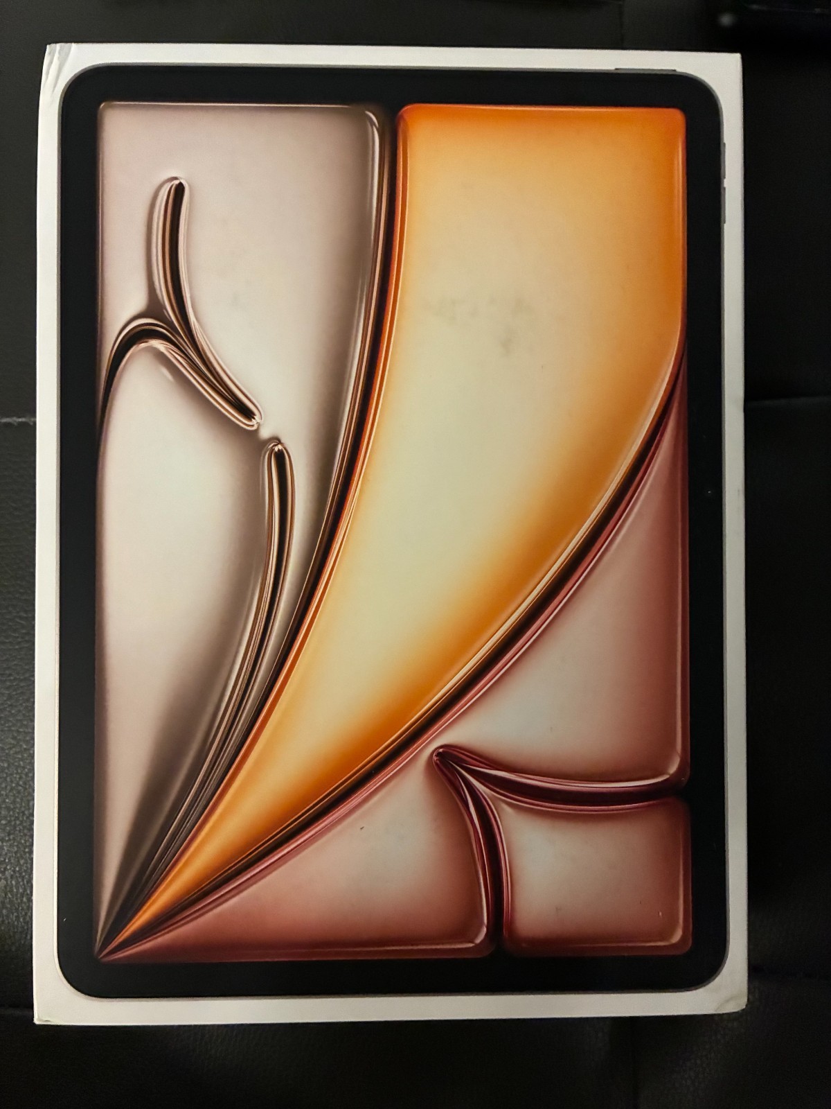 brand new in box 2026 iPad Air 11-inch (M4) 128 GB, w/ accessories- Starlight