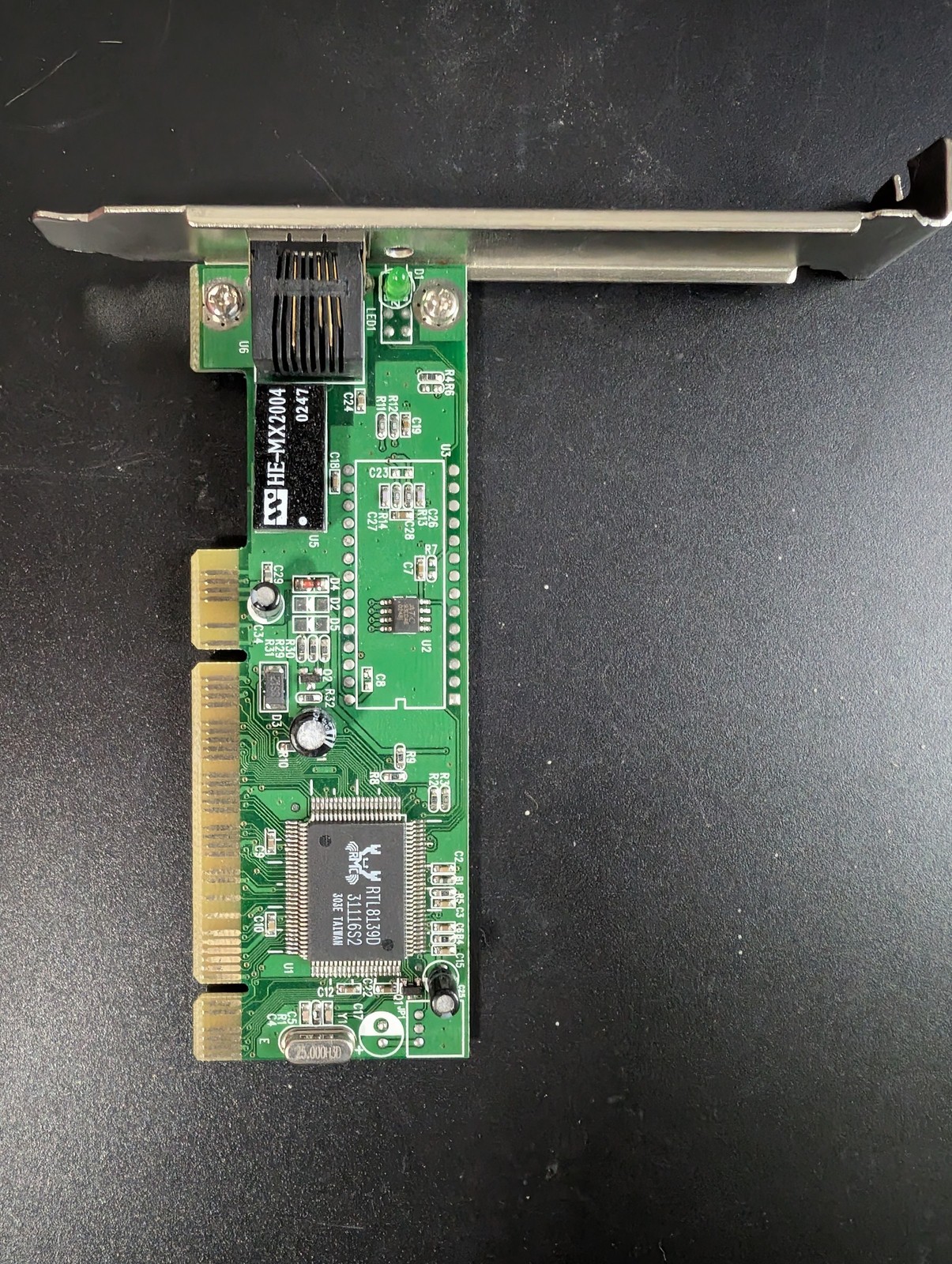 D-Link DFE-530TX+ 10/100 PCI Fast Ethernet Network Card Realtek RTL8139D RJ45