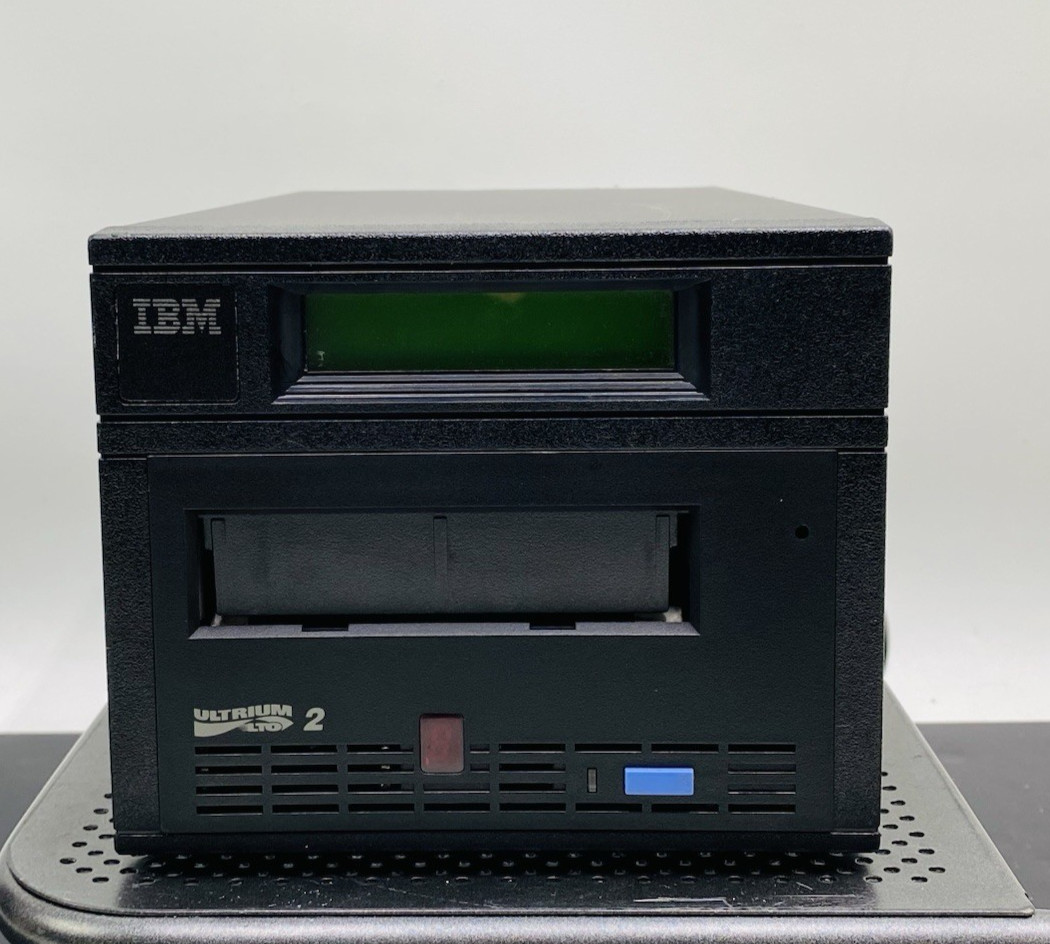 IBM 3580-L23 3580L23 Ultrium LTO 2 SCSI LVD Extern tape Drive