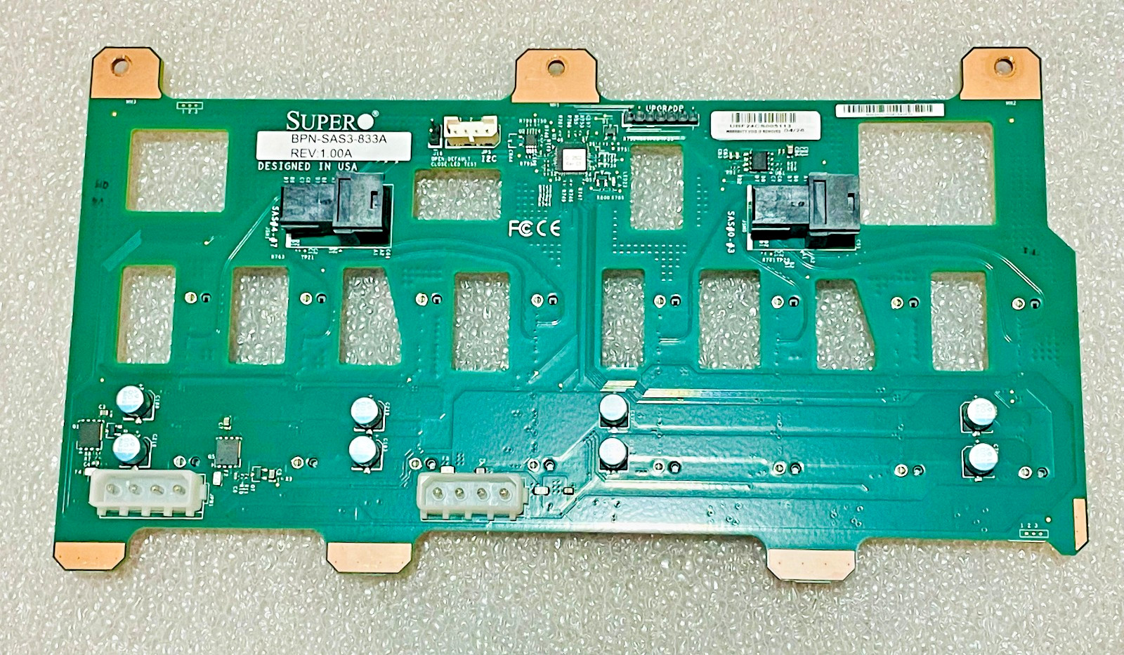 Supermicro BPN-SAS3-833A 3U 8-Port BPN 8x3.5"SAS3/SATA3 HDD/SSD X11 Platform