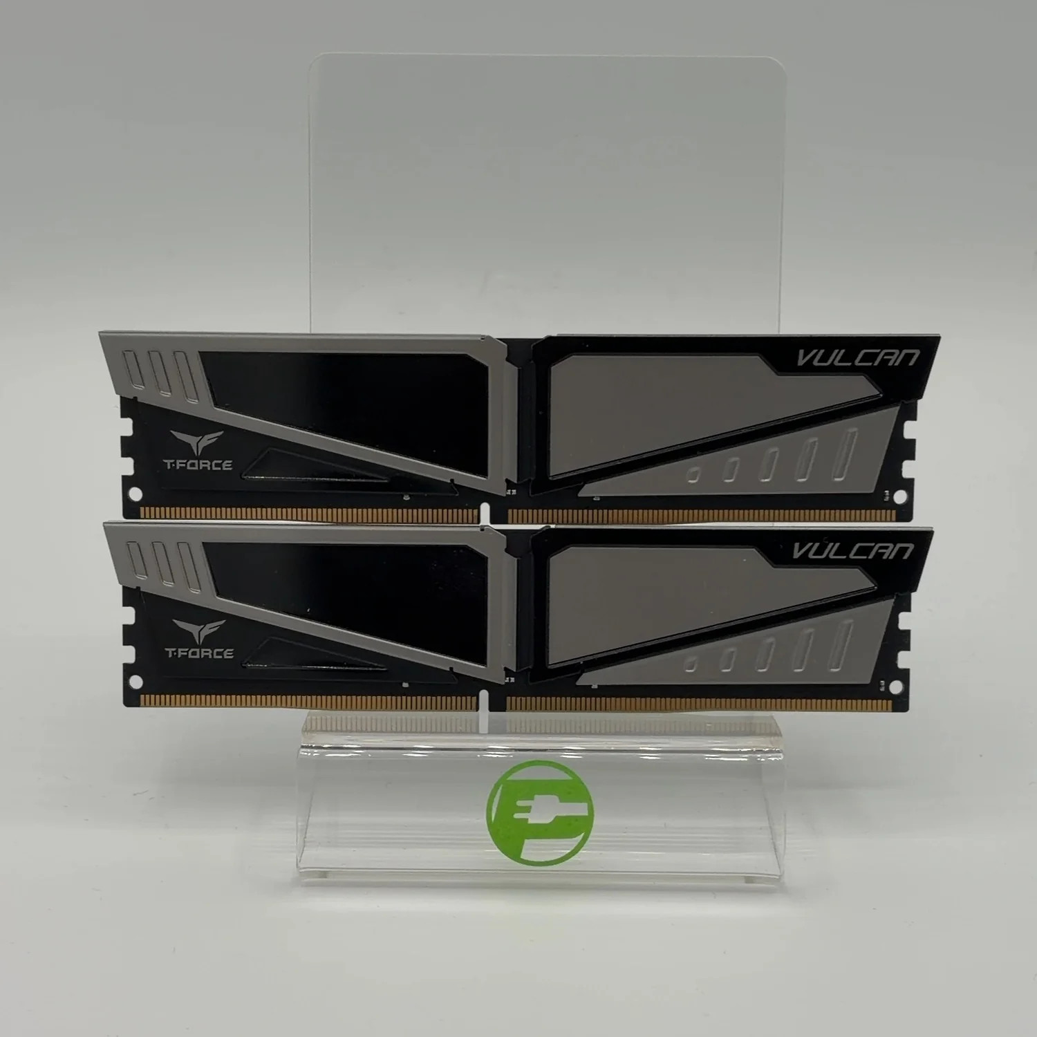 TeamGroup T-Force Vulcan 16GB (2x8GB) RAM DDR4 3000MHz TLGD48G3000HC16CBK