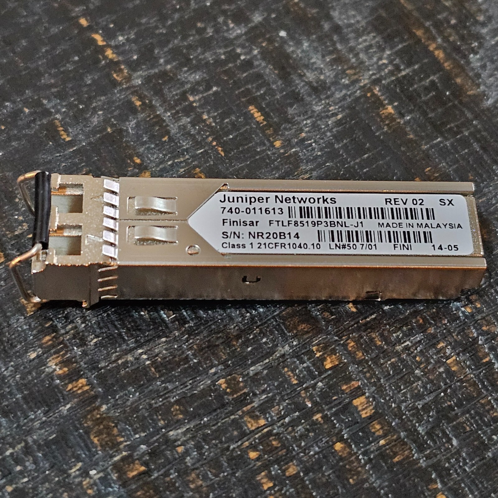 740-011613 JUNIPER FTLF8519P3BNL-J1 FINISAR 1000BASE-SX 850nm SFP TRANSCEIVER