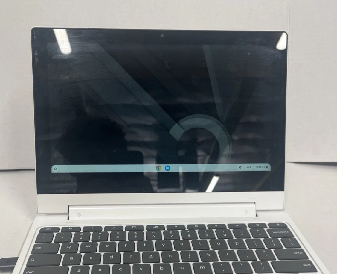 Lenovo 81HY000 Chromebook  C330 11.6" 64GB 4GB RAM MediaTek MT8173C **READ**