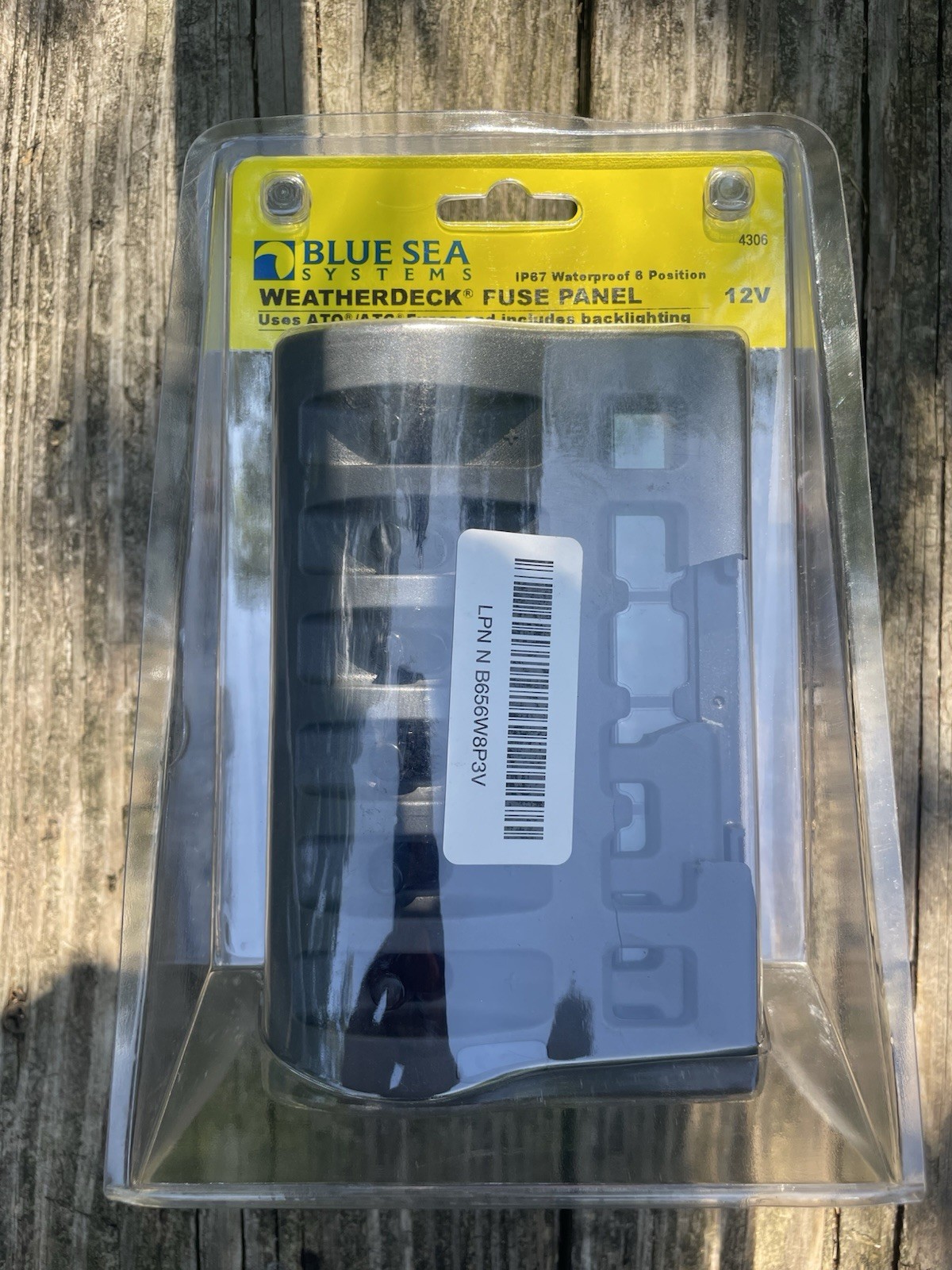 Blue Sea Systems WeatherDeck 8 Position Waterproof Switch Panel *Cracked Cover*