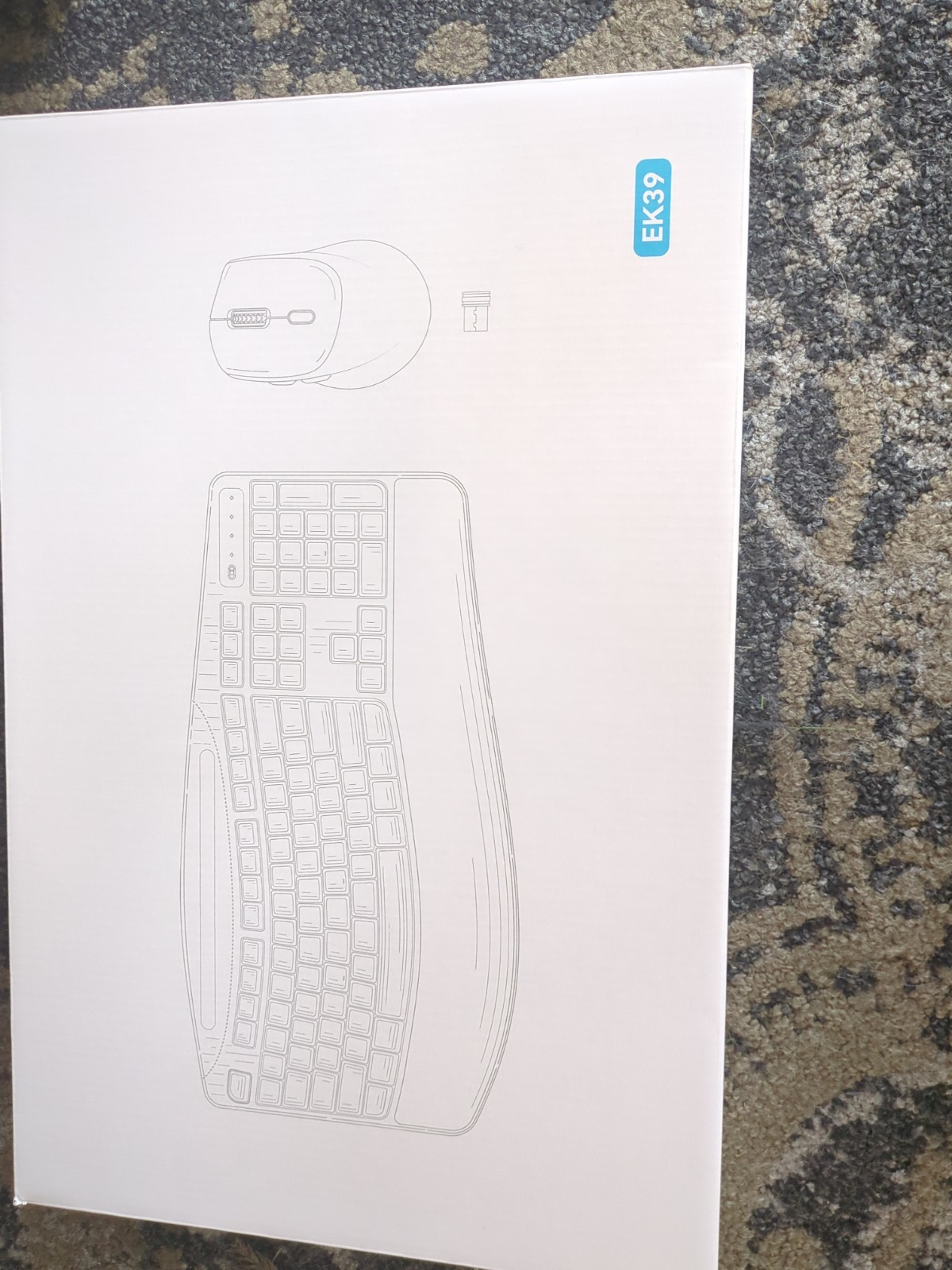 Faadar Wireless Keyboard and Mouse Combo with Wrist Rest, Phone Holder for Mac