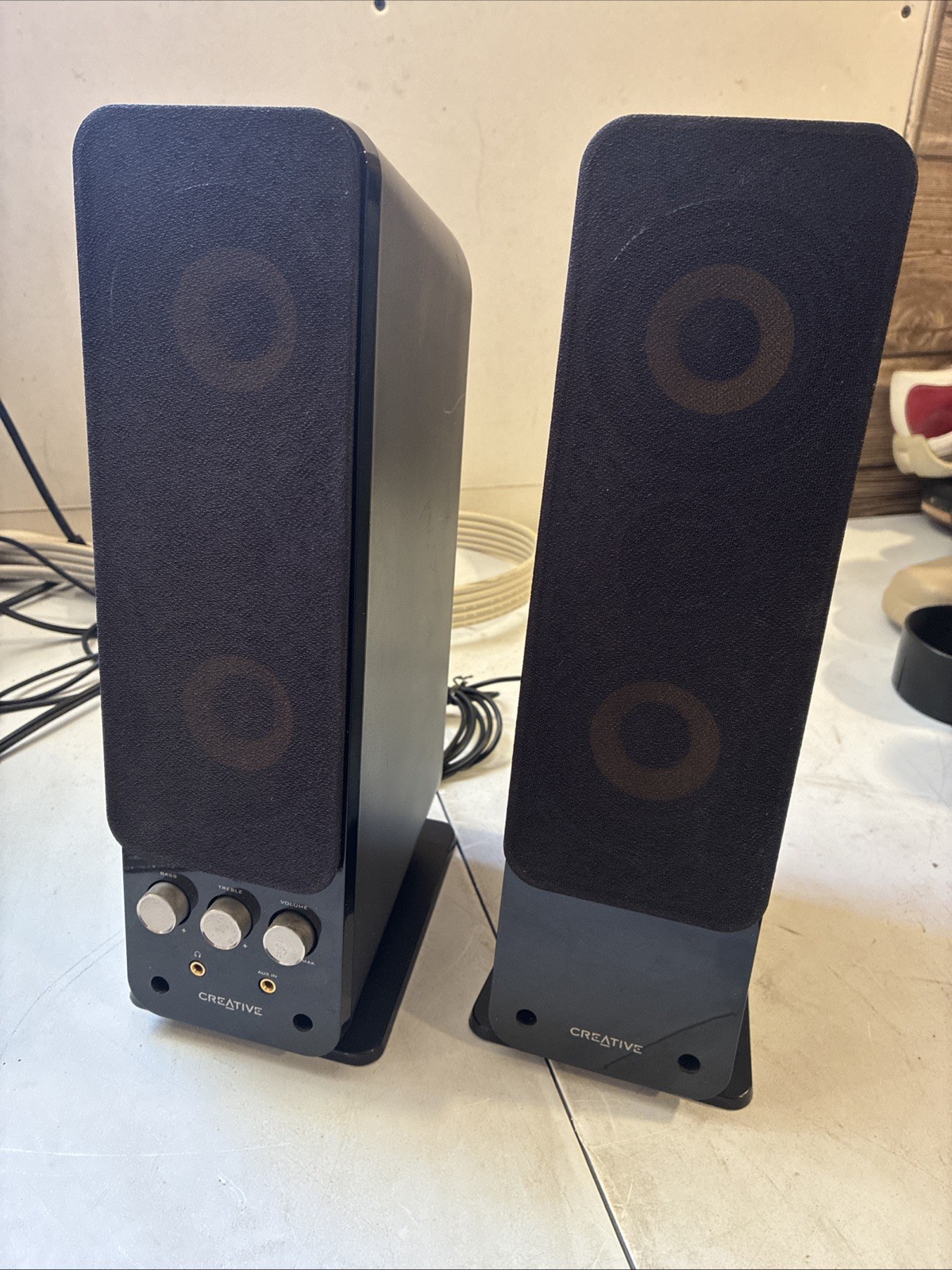 Creative GigaWorks T40 Series II 2.0 Multimedia Speaker System Used Untested