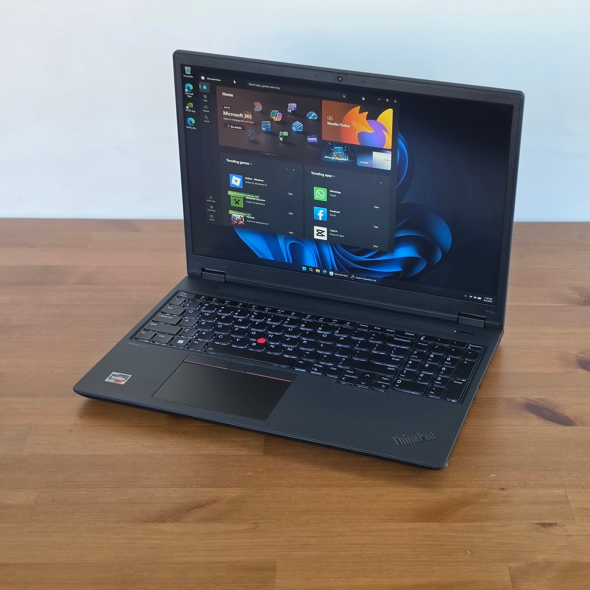 Lenovo ThinkPad P16v Gen 1 Ryzen 7 PRO 7840HS 16 1920x1200 16GB NVIDIA RTX A1000
