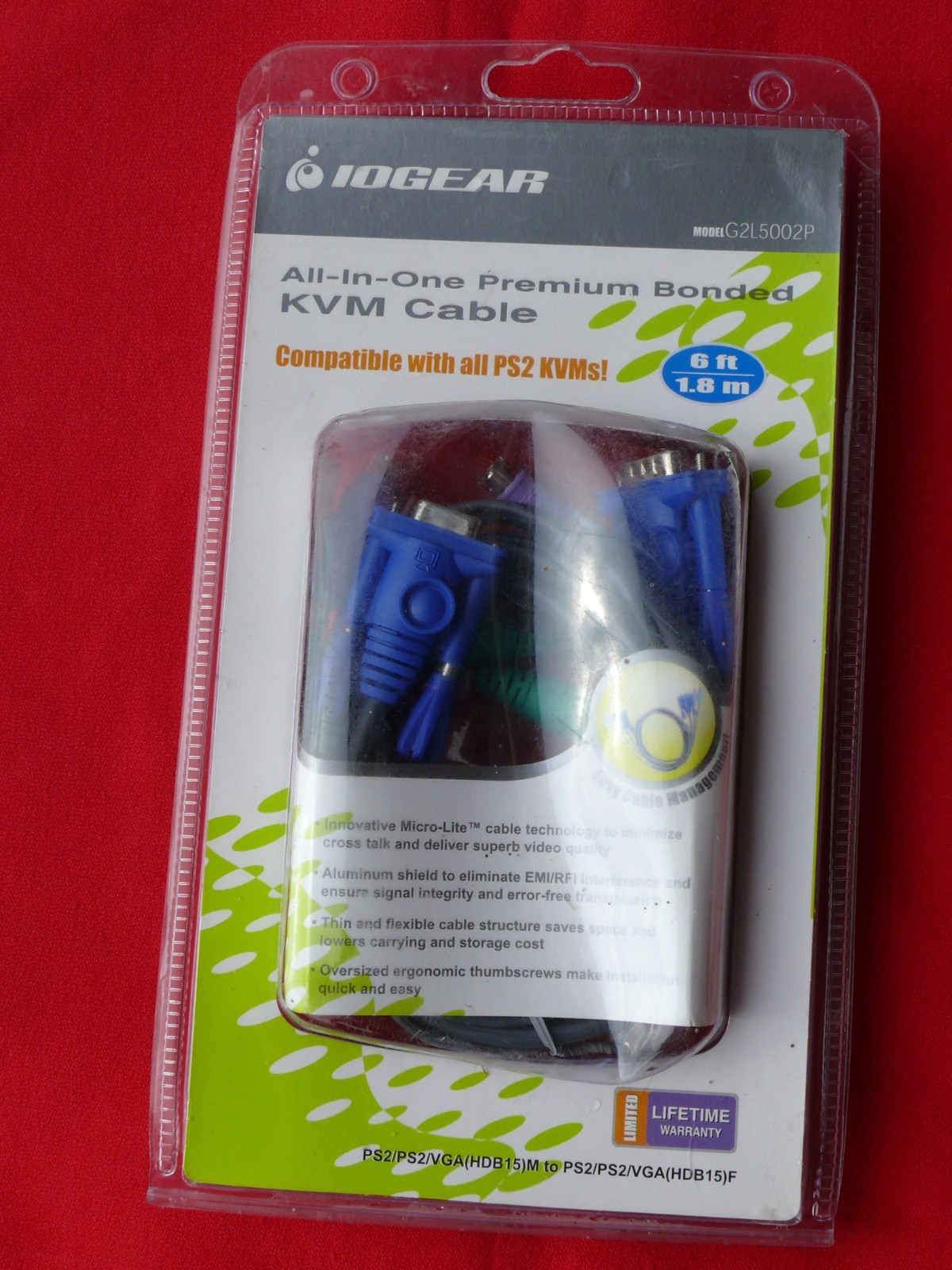 IOGEAR All In One Premium Bonded Cable 6' / 1.8m G2L5002UP PS 2 USB Comp to KVM 