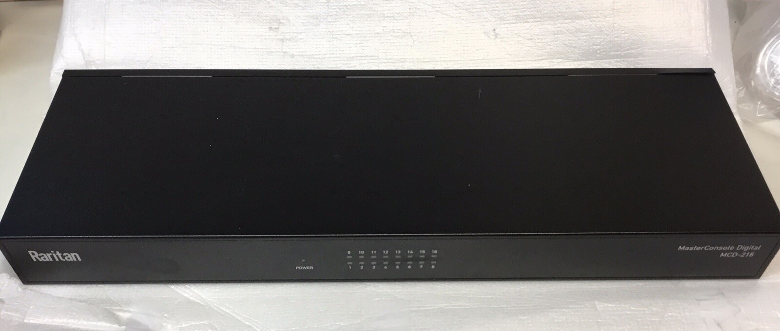 RARITAN MCD-216 100-240Va 50-60HZ16-PORT V1.1 KVM Switch