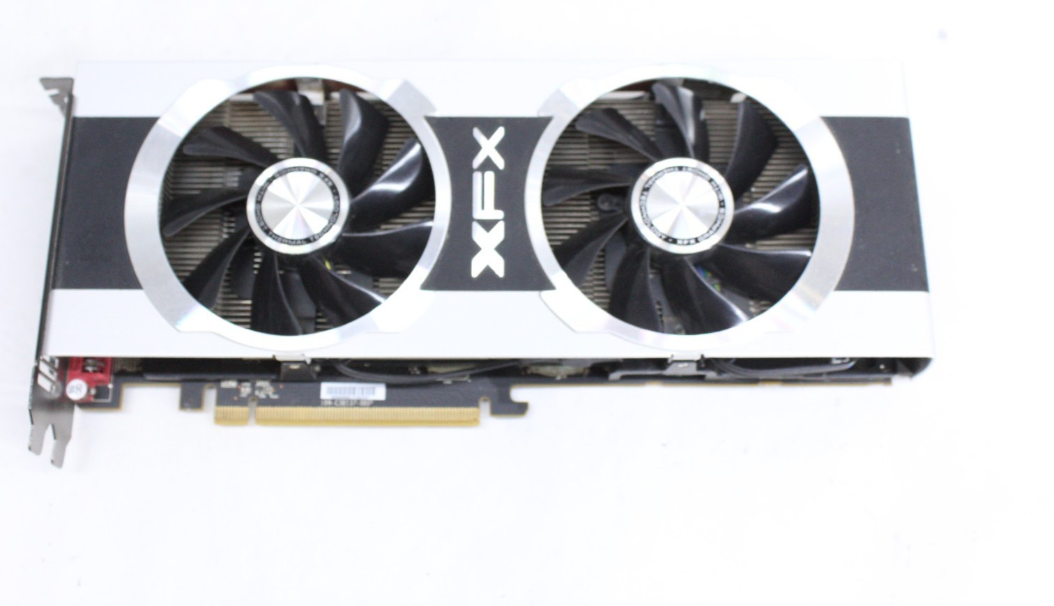 XFX Radeon 7950 900M | 3GB GDDR5, DVI, HDMI 1.4a, 2x mini-DisplayPort 1.2