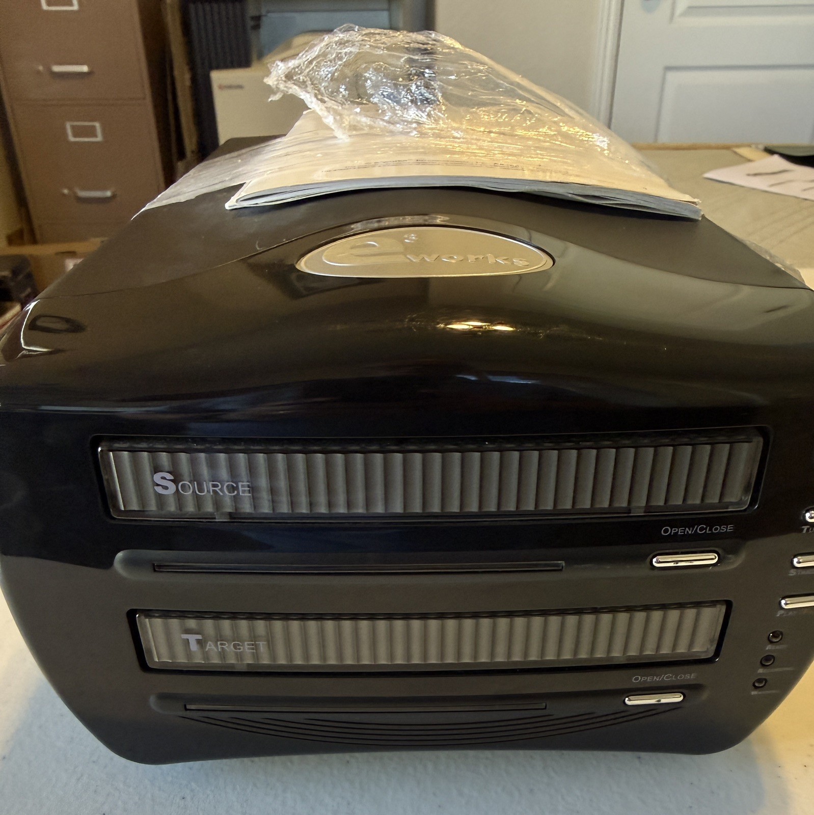 E3 Works Disc Clone II CD Copier Model DCU-4002  With Power