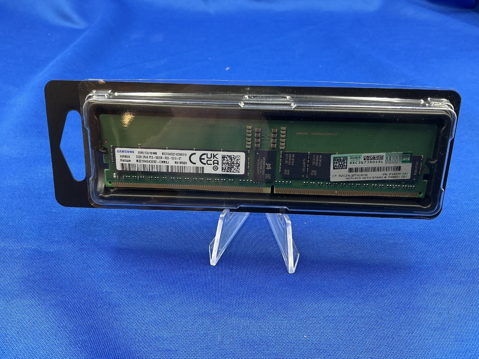 M321R4GA3EB2-CWM SAMSUNG 32GB (1X32GB) 2RX8 PC5-5600B MEMORY