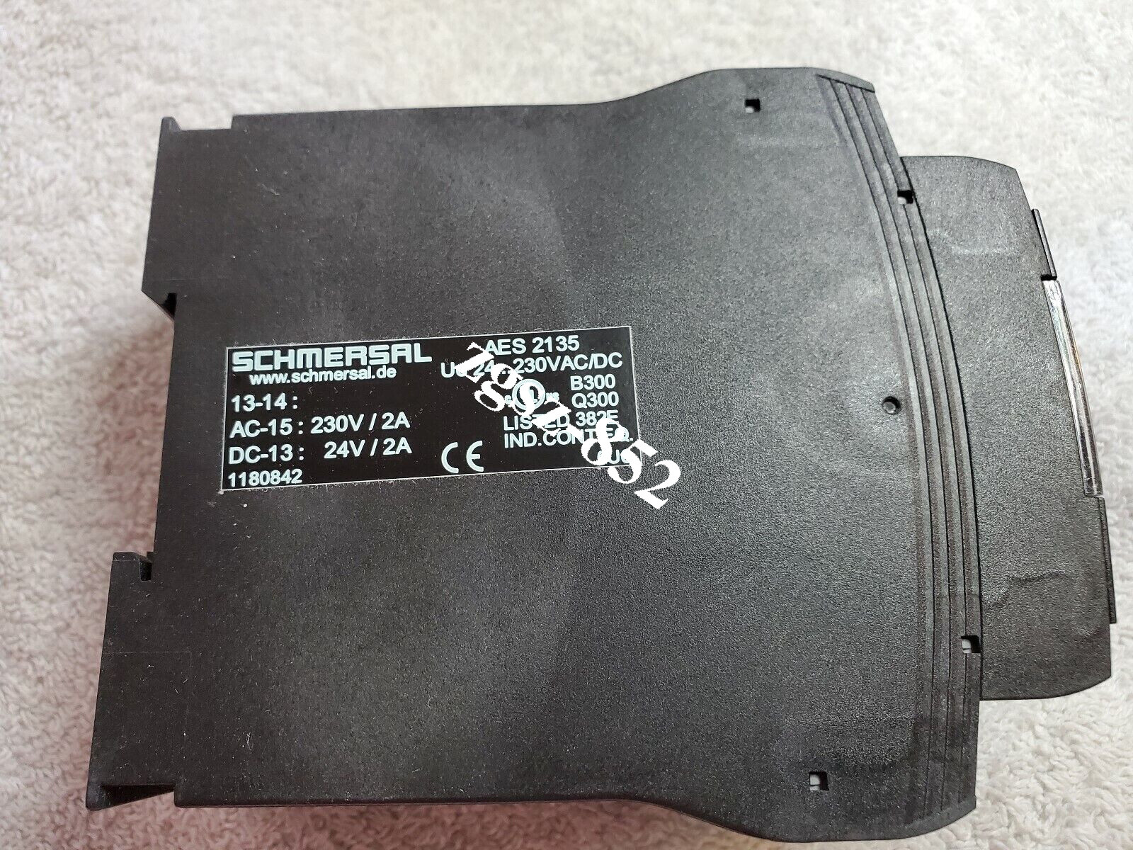 Schmersal Safety Relay AES 2135 AES2135 101180842 Brand New Shipping FedEx DHL