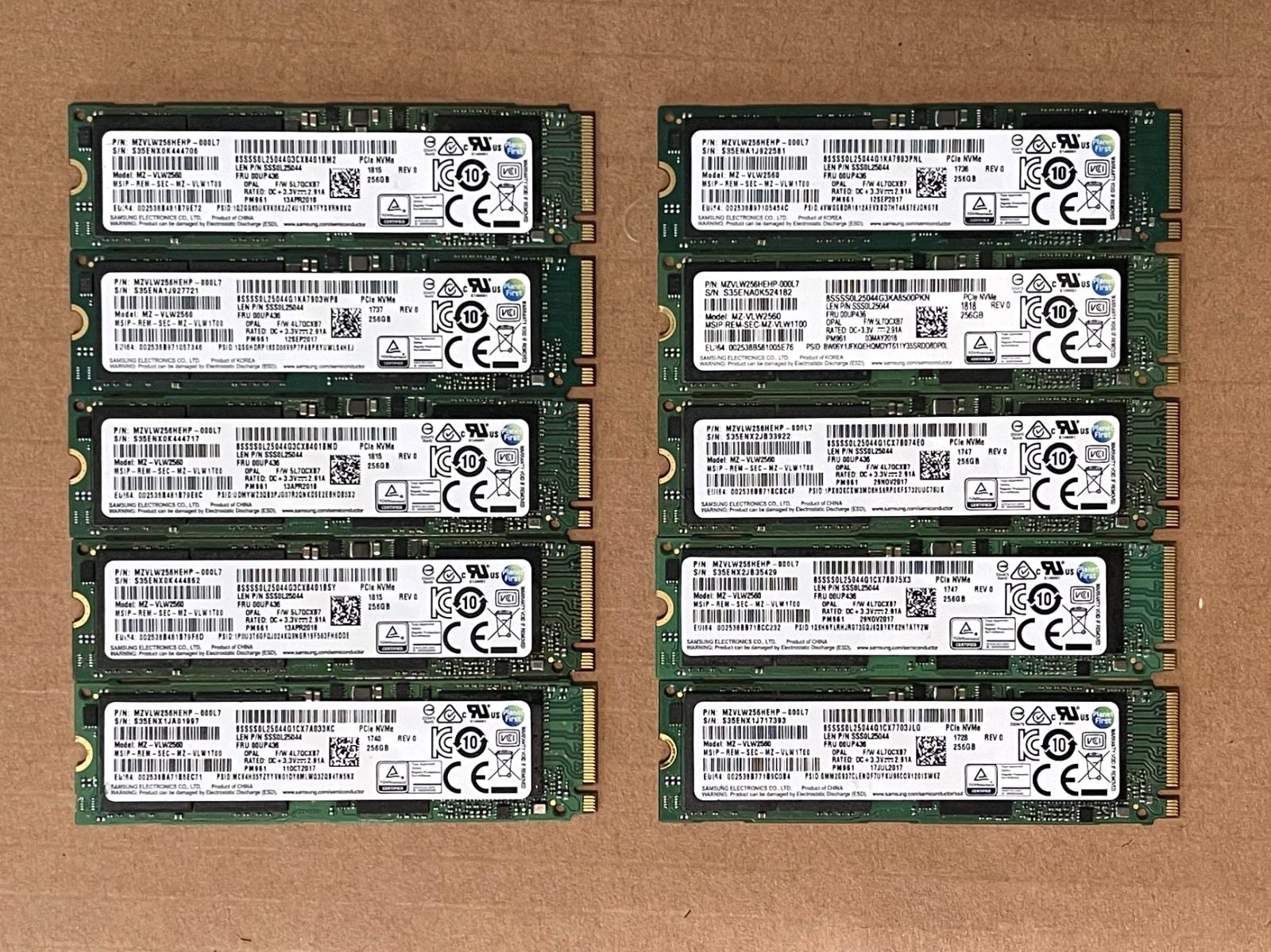 Lot of 10 - Samsung MZ-VLW2560 NVMe 256GB M.2 2280 PCIe PM961 SSD, Tested Good