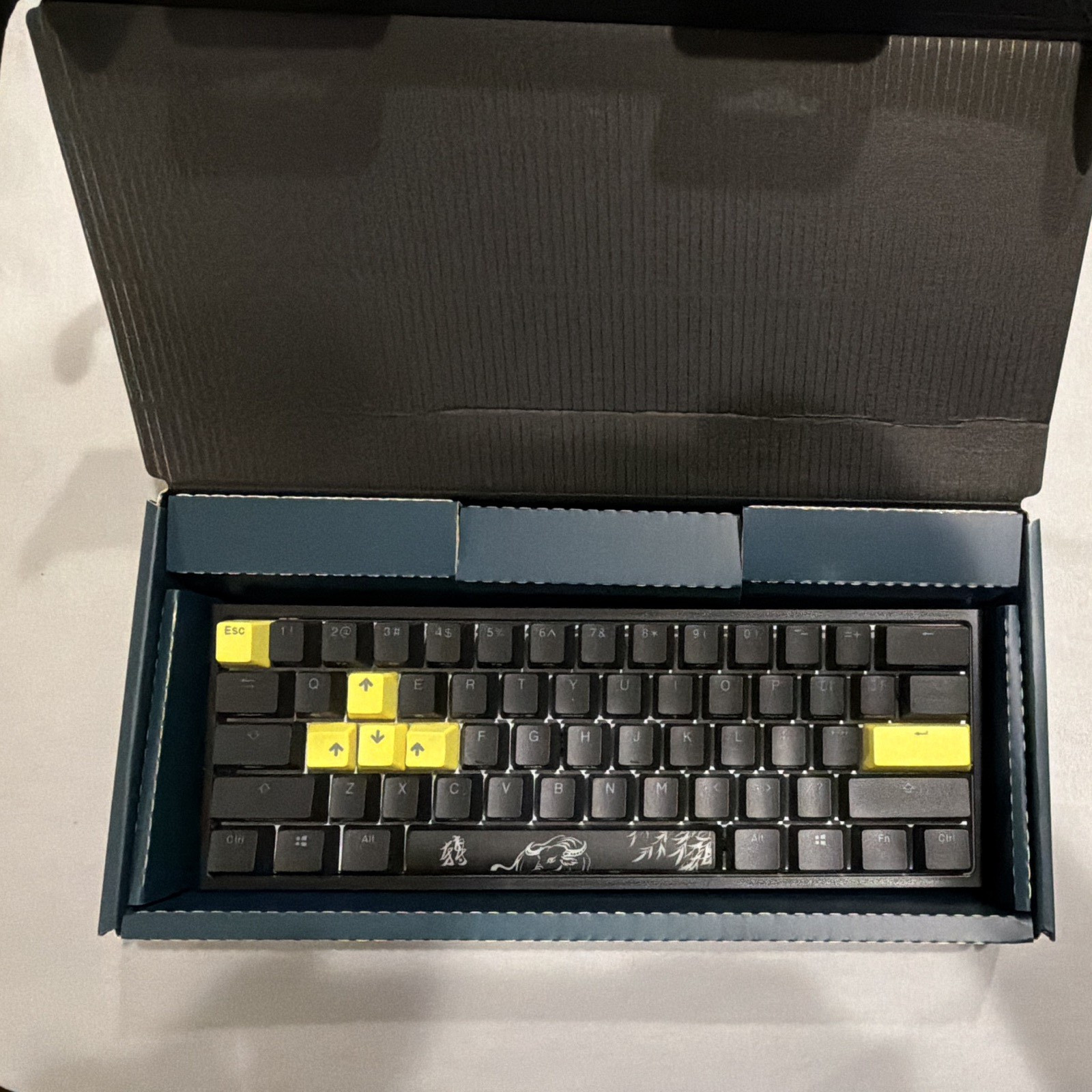Ducky One 2 Mini Mechanical Keyboard Black/Yellow w/ Razer Firefly