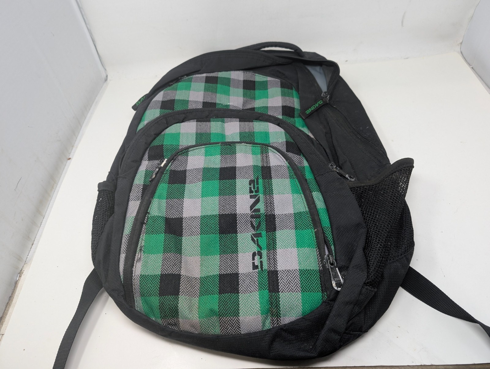 Dakine Plaid Backpack Green Black Gray School Travel Laptop Bag (86)