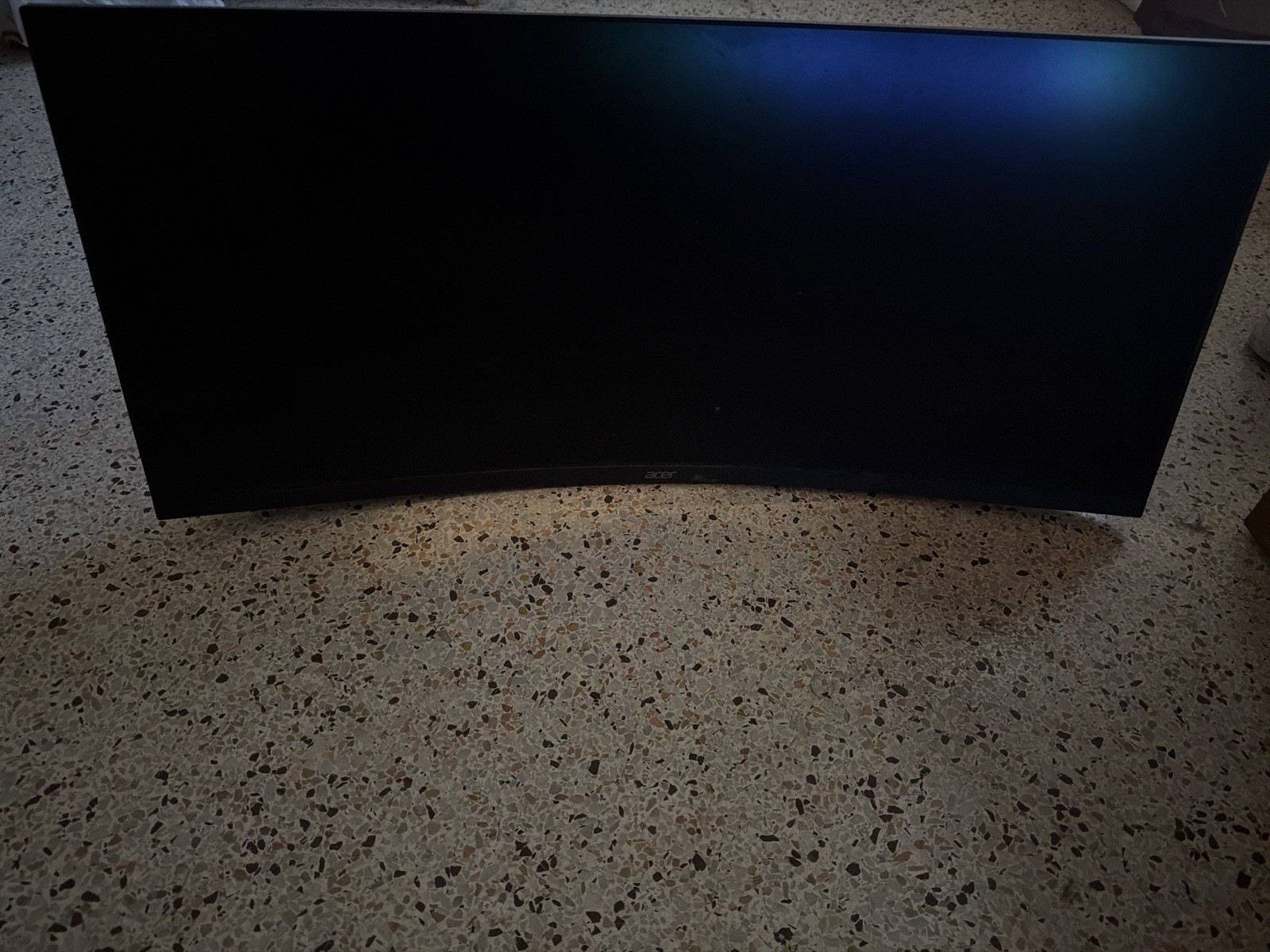 Acer 34” Curved Ultrawide Monitor + Adjustable Desk Arm