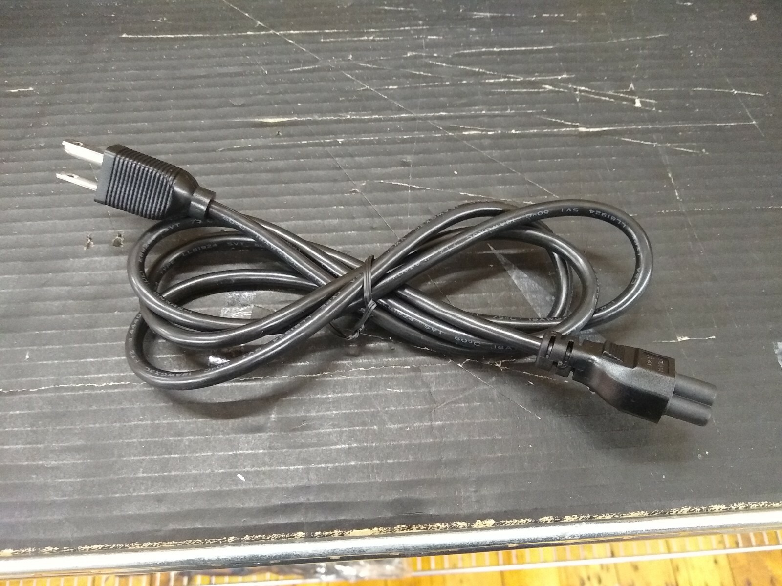 New, I-Sheng, IS-034, 3-Prong POWER PLUG E55943 7A 125v - Sold in Lots of 3