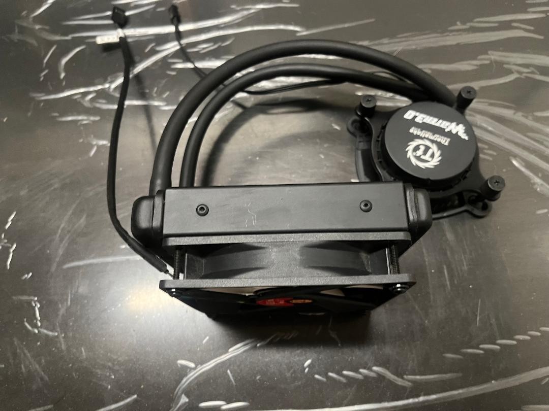  Thermaltake Water 3.0 Performer C