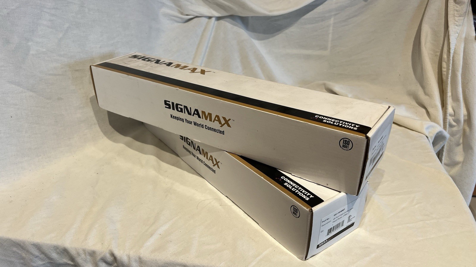 LOT of 2 , SignaMax 48U-HDMMP-C6 Panel 48 Port Category 6 Unloaded