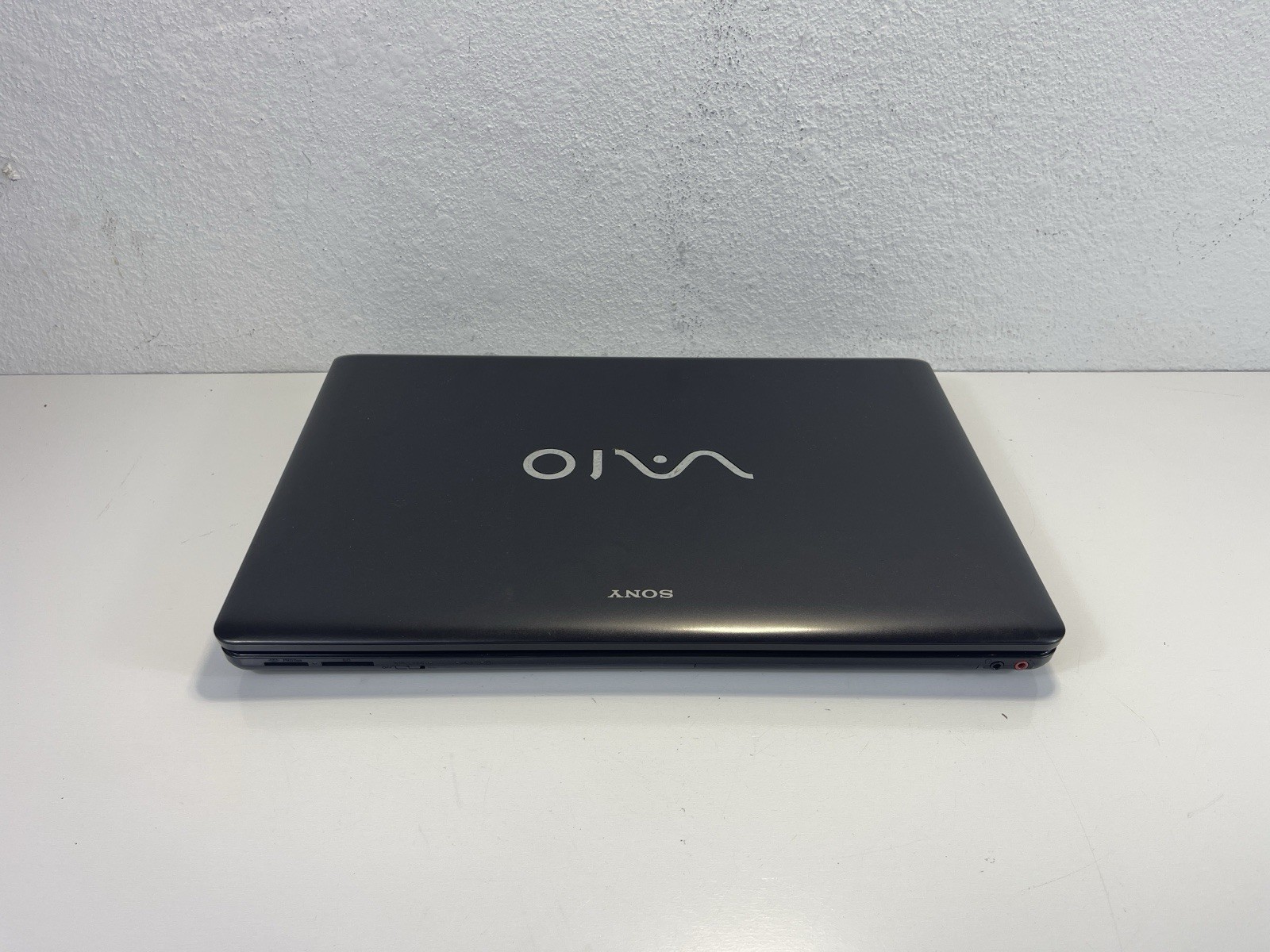 Sony VAIO PCG-71511L Laptop AMD Turion II P560 4GB RAM 640GB HDD Windows 7