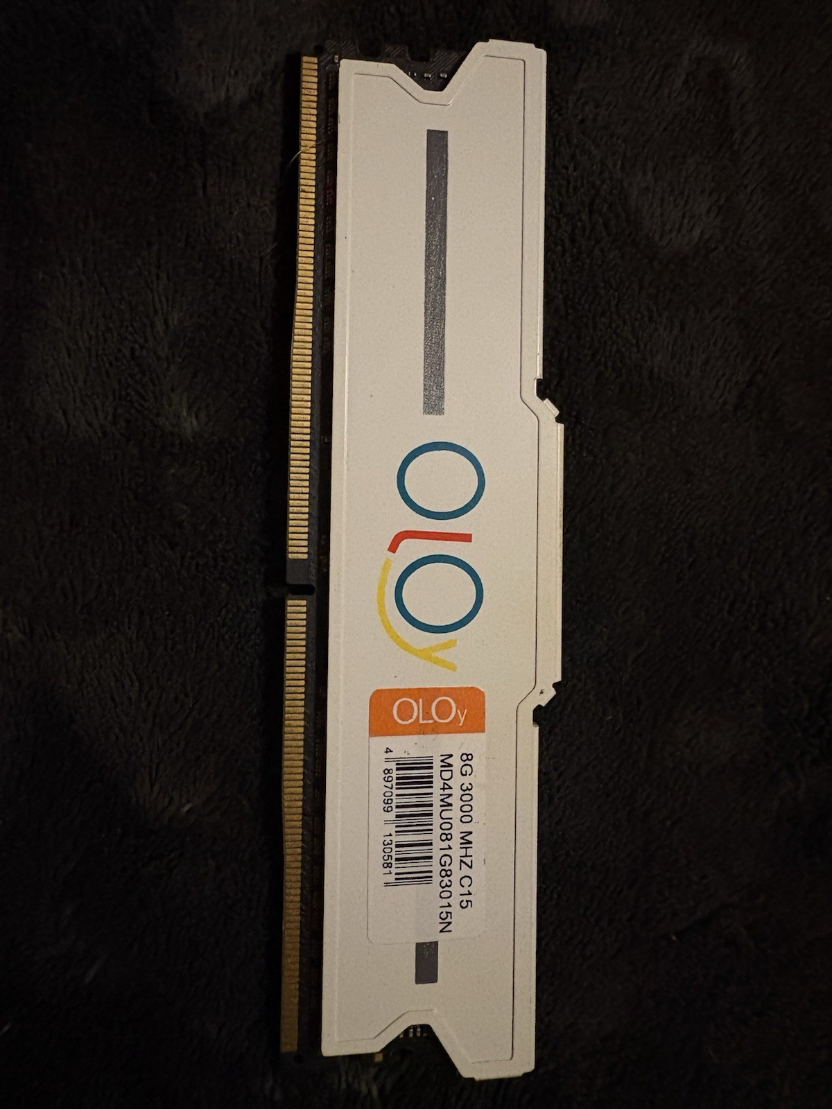 OLOy 8GB DDR4-3000 PC4-24000 CL15 288-Pin DIMM Desktop RAM MD4MU081GC30