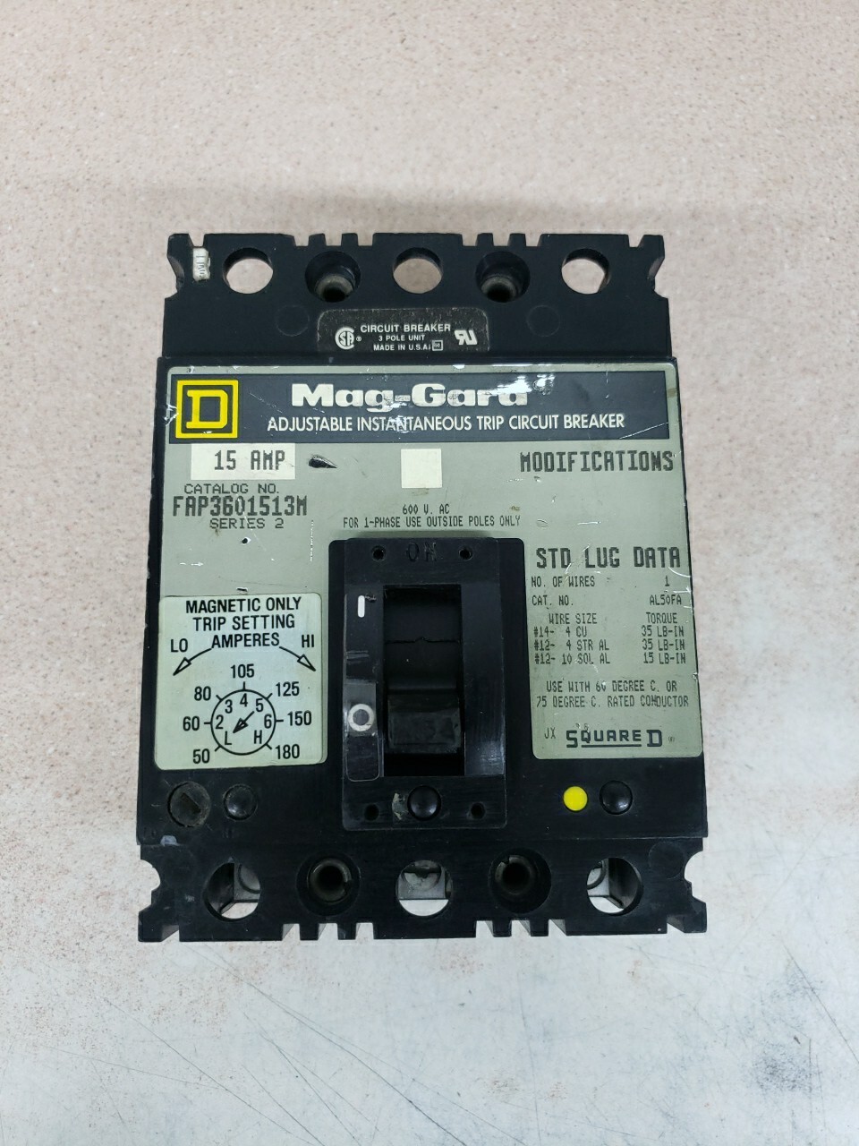 Square D FAP3601513M Series 2 15Amp Circuit Breaker damaged label