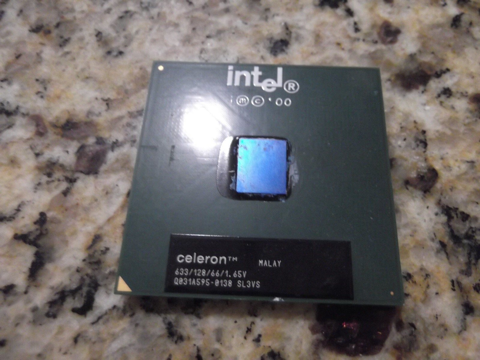Intel Celeron 633/128/66 CPU