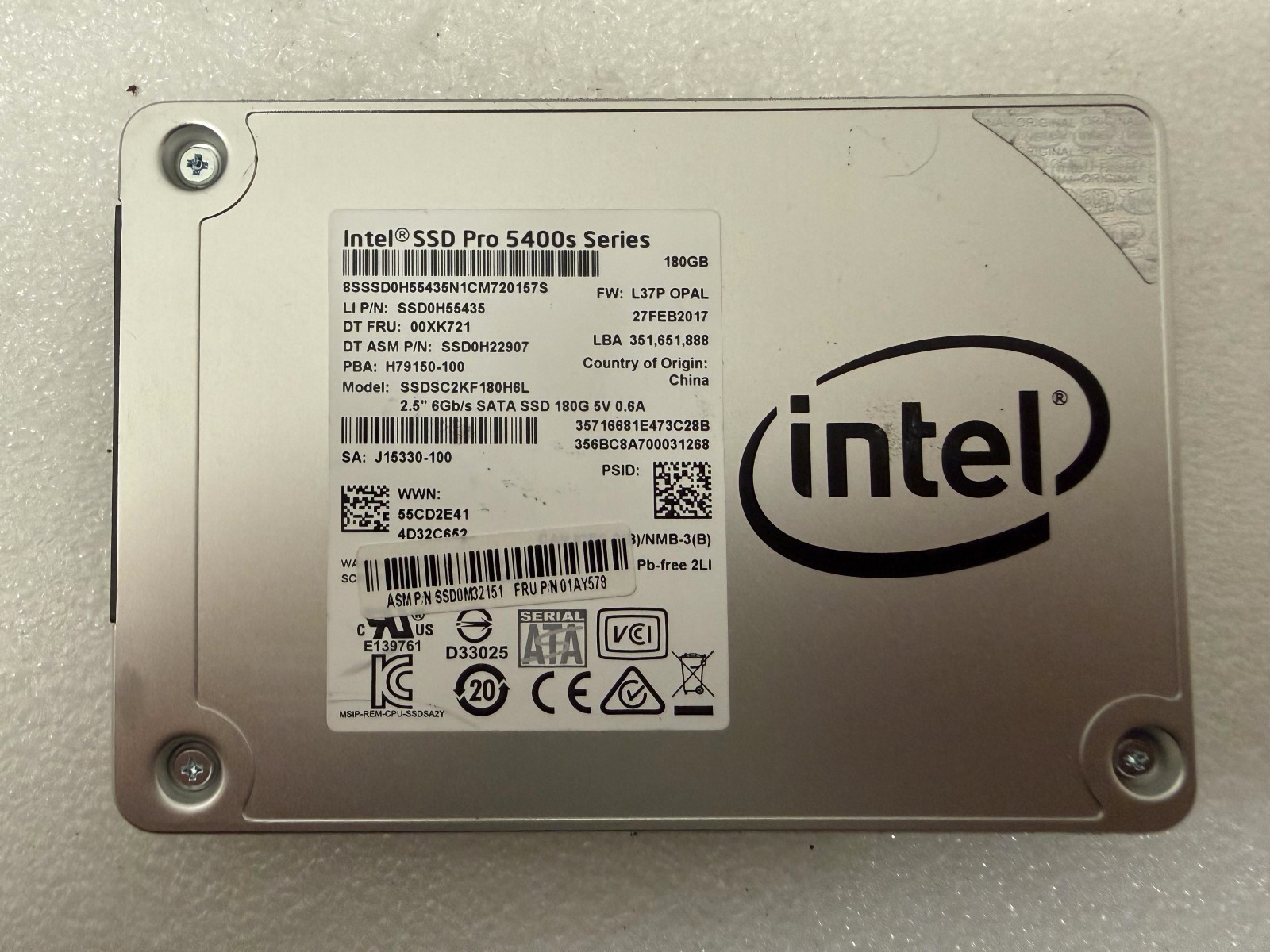 Intel Pro 5400s 180GB 2.5" SATA SSD SSDSC2KF180H6L 01AY578 00XK721