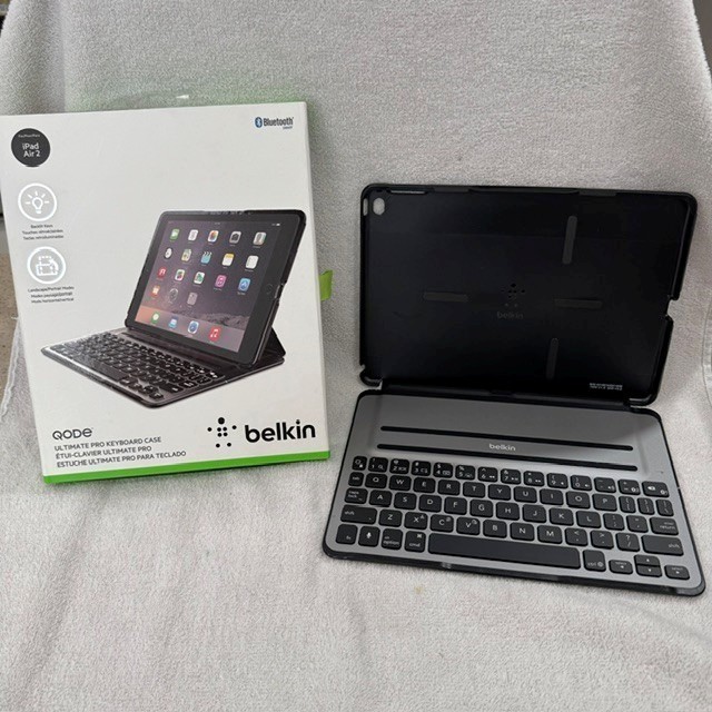 Belkin QODE Ultimate Pro Keyboard Case for Apple iPad Air 2 - F5L171 - IN BOX