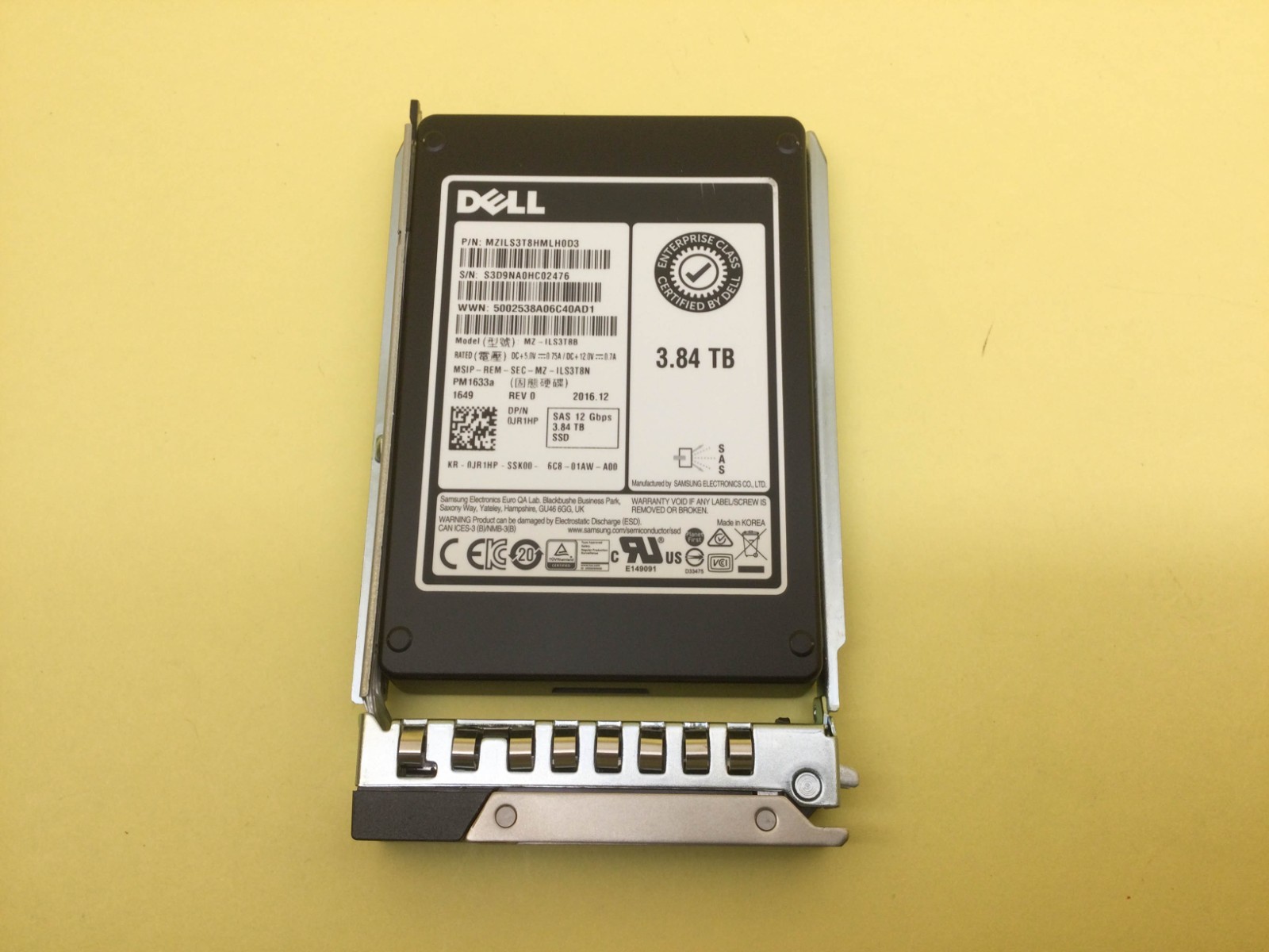 JR1HP Dell 3.84TB SAS 12Gbps Read Intensive 2.5in SSD MZ-ILS3T8B with Gen 14th