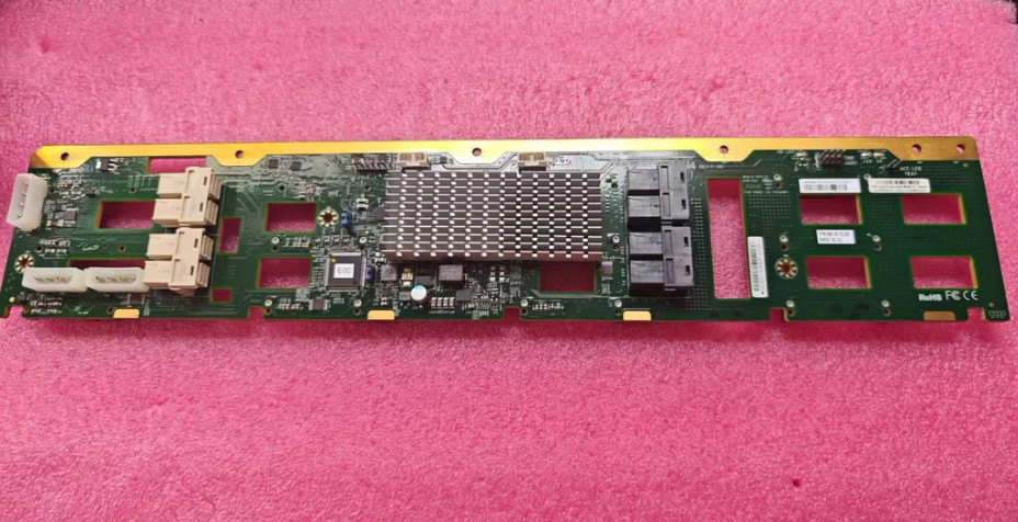 Supermicro 2U 12-Bay 4x NVME 12Gb SAS-3 Expander Backplane BPN-SAS3-826EL1-N4
