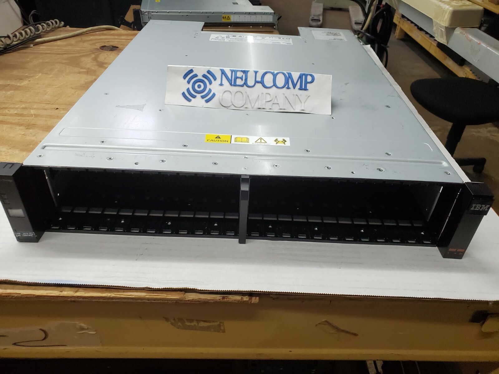 IBM 2076-224 V7000 Storwize Expansion Enclosure No Drives