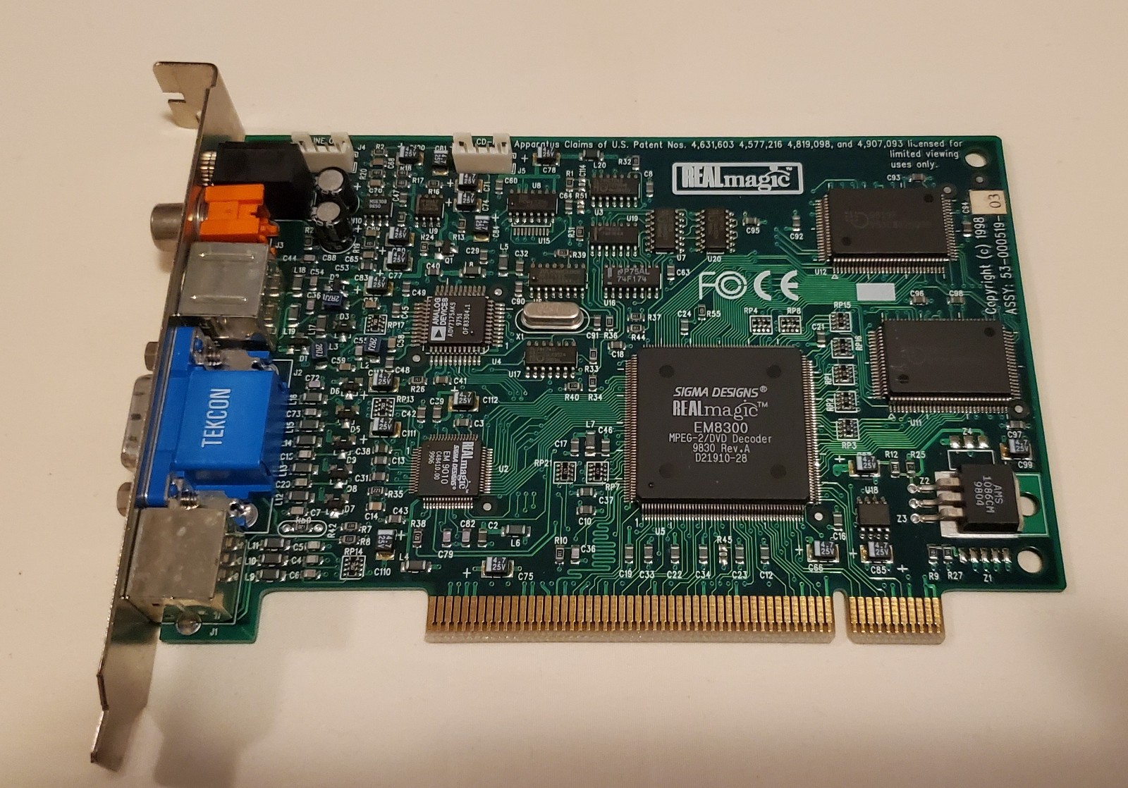 Sigma Designs HollyWood Plus REAL magic DVD EM8300 DVD/MPEG-2 Decoder Video PCI