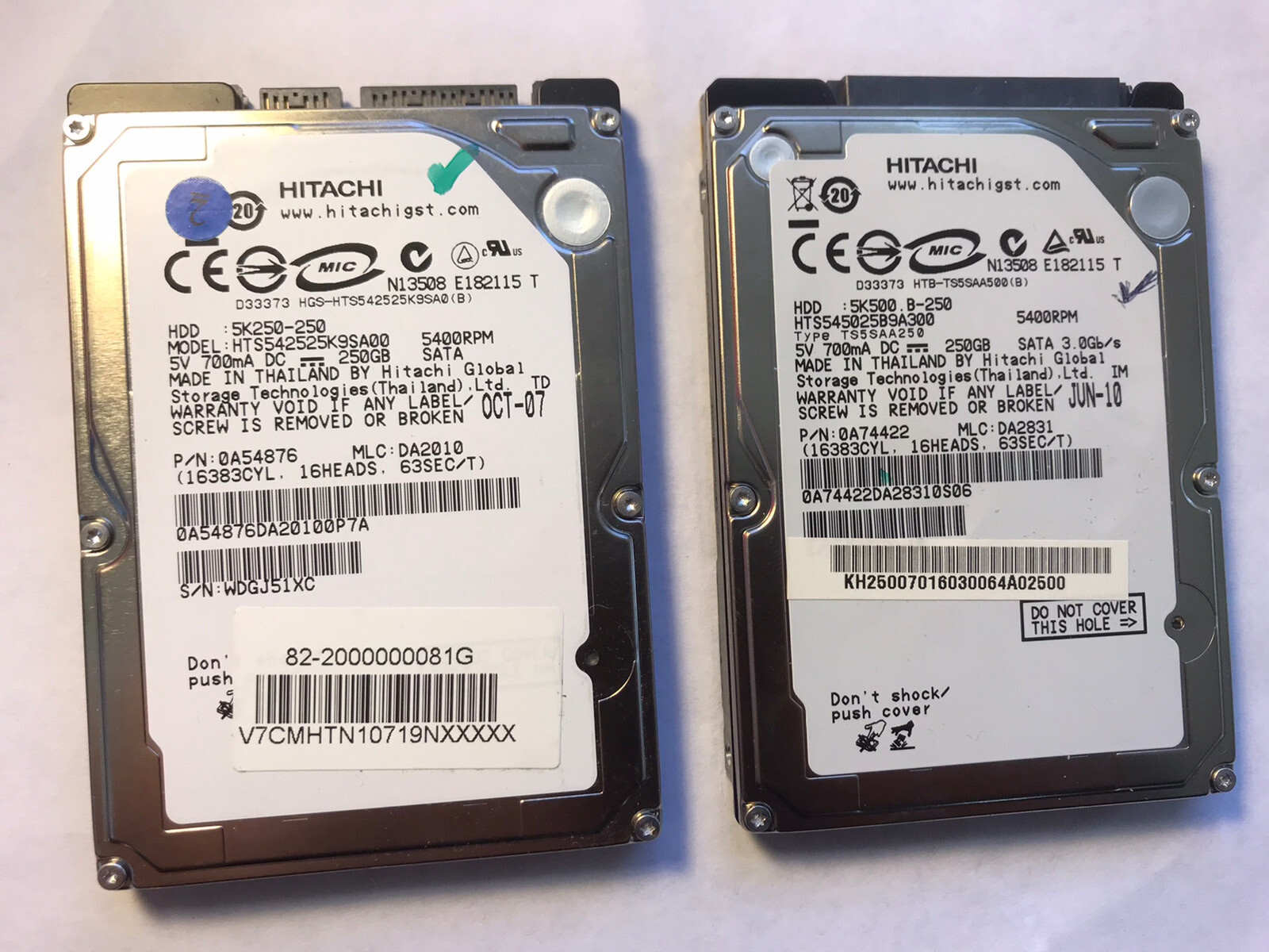 2 Hitachi  250GB 5400RPM Internal 2.5" HTS545025B9A300 / 2525K9SA00 Hard Drive