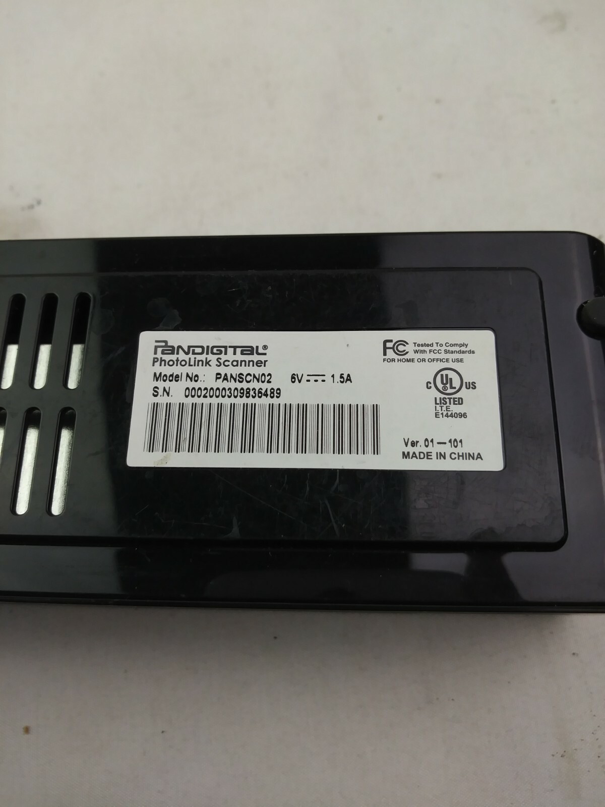 Pandigital PANSCN02 Photo Link One-Touch Scanner Black 