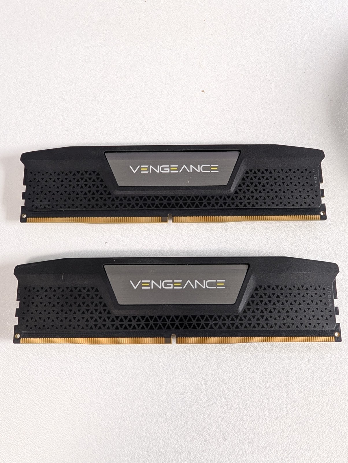 Corsair Vengeance 32GB 2x16GB DDR5 5600 CL36 XMP 3.0 Black UDIMM