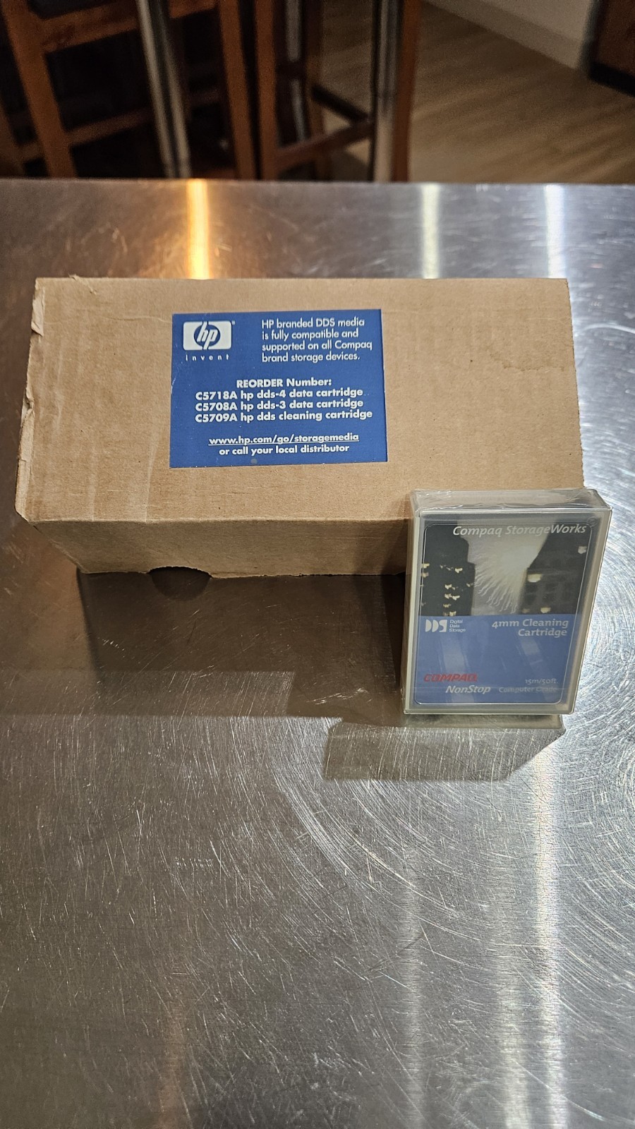 Compaq StorageWorks DDS-4 20/40GB Data & 4mm Cleaning Cartridge