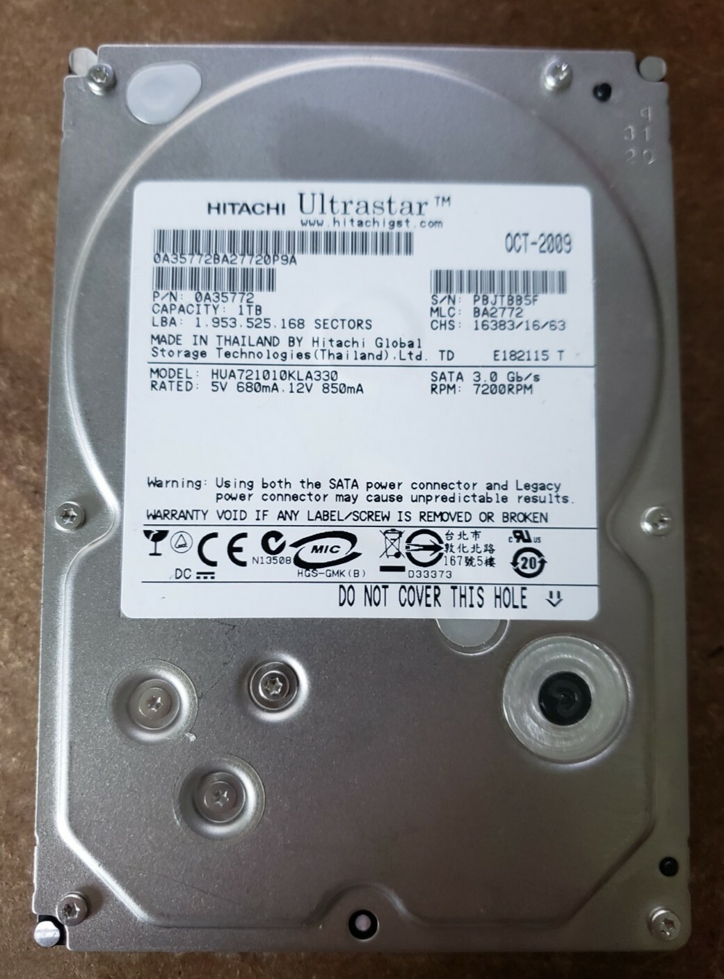 HITACHI ULTRASTAR HUA721010KLA330 1 TB HARD DRIVE SATA 3.0Gb/s 7200rpm
