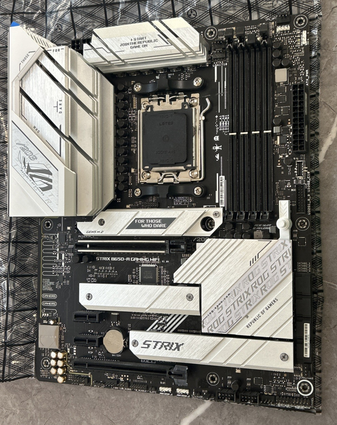 ASUS ROG Strix B650-A Gaming Wi-Fi DDR5 Socket AM5 AMD ATX Gaming Motherboard
