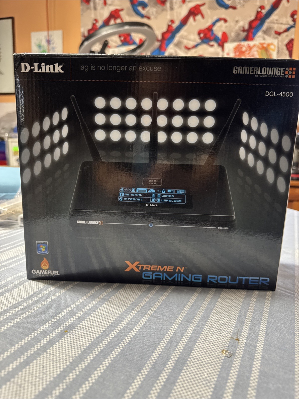 D-Link DGL-4500 54 Mbps 4-Port 10/100 Wireless N Router (NEEDS ETHERNET CORD)