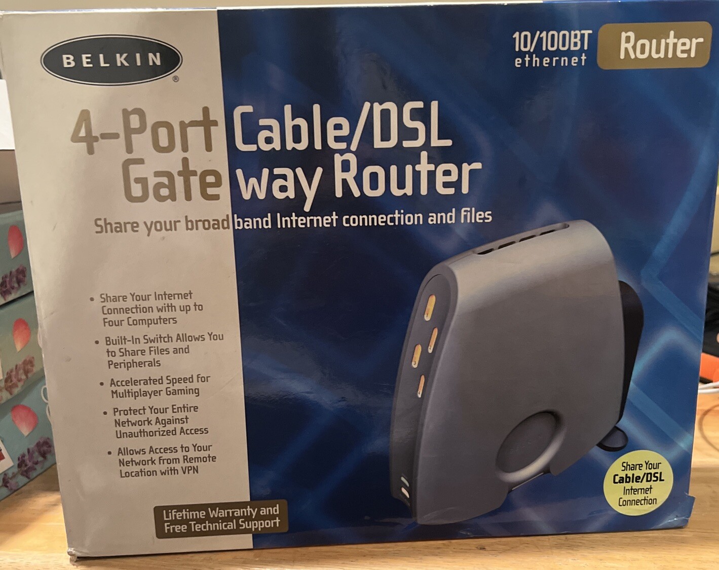 Belkin F5D52304 4-Port Cable/DSL Gateway Router Ethernet 10/100BT Gaming