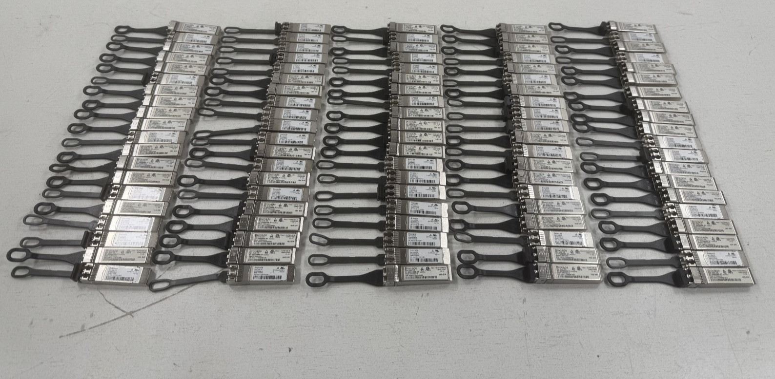 Lot Of 100 Brocade 16G Short wave Fibre Channel SFP+ Transceiver 57-0000088-01