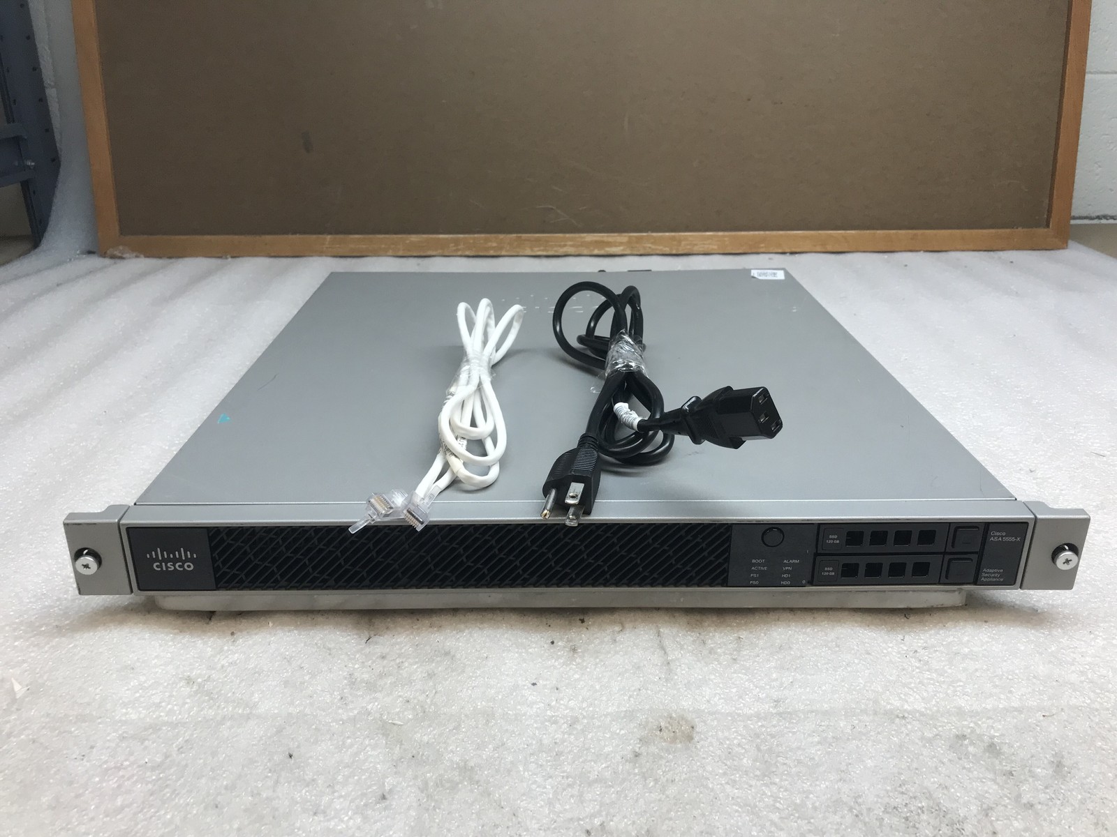 Cisco ASA5555-X VPN Premium Adaptive Security Appliance - Tested / Factory Reset
