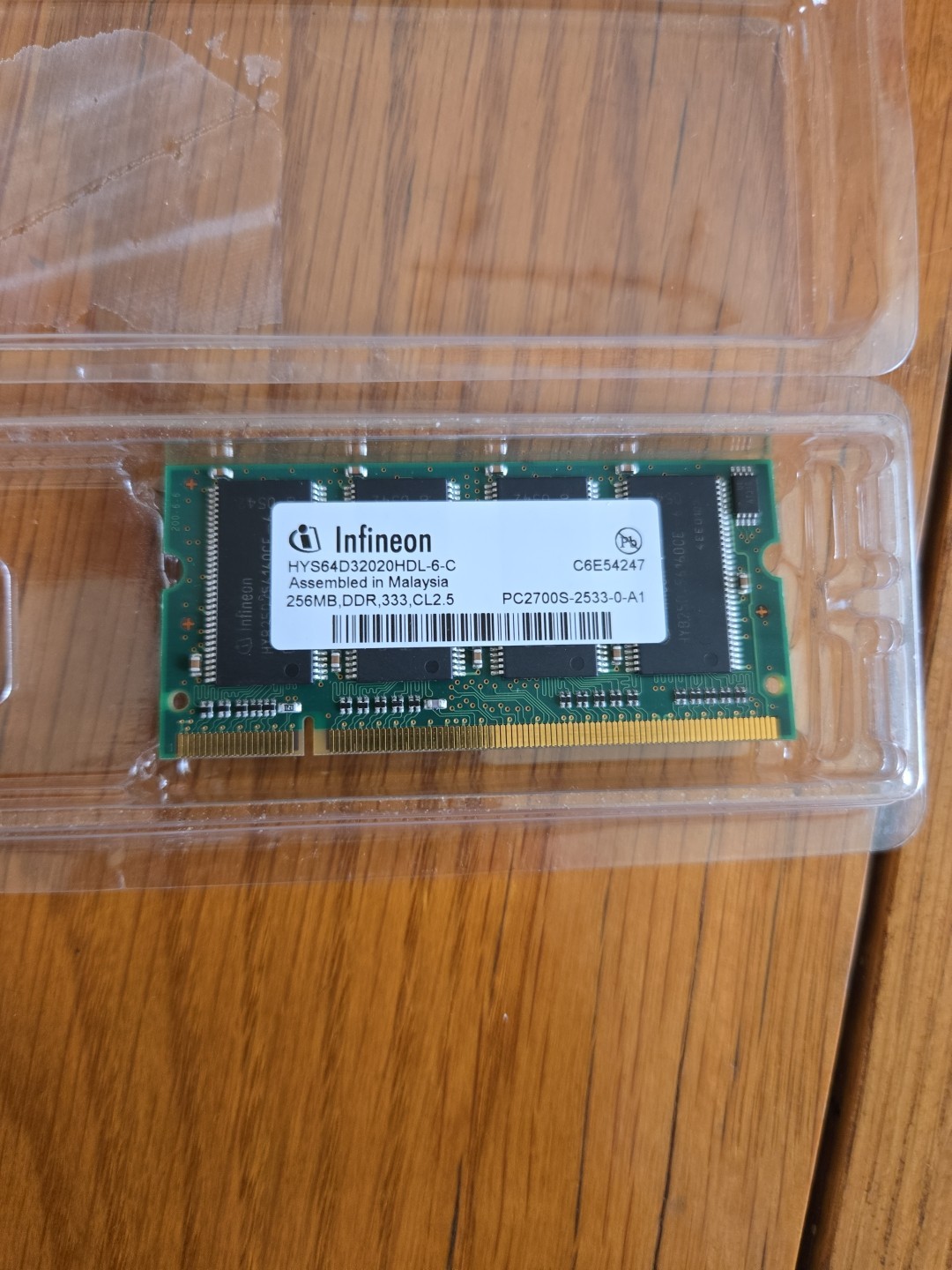 1X Infineon 256MB DDR 333 CL2.5 HYS64D32020GDL-6-C PC2700S-2533-0-A1