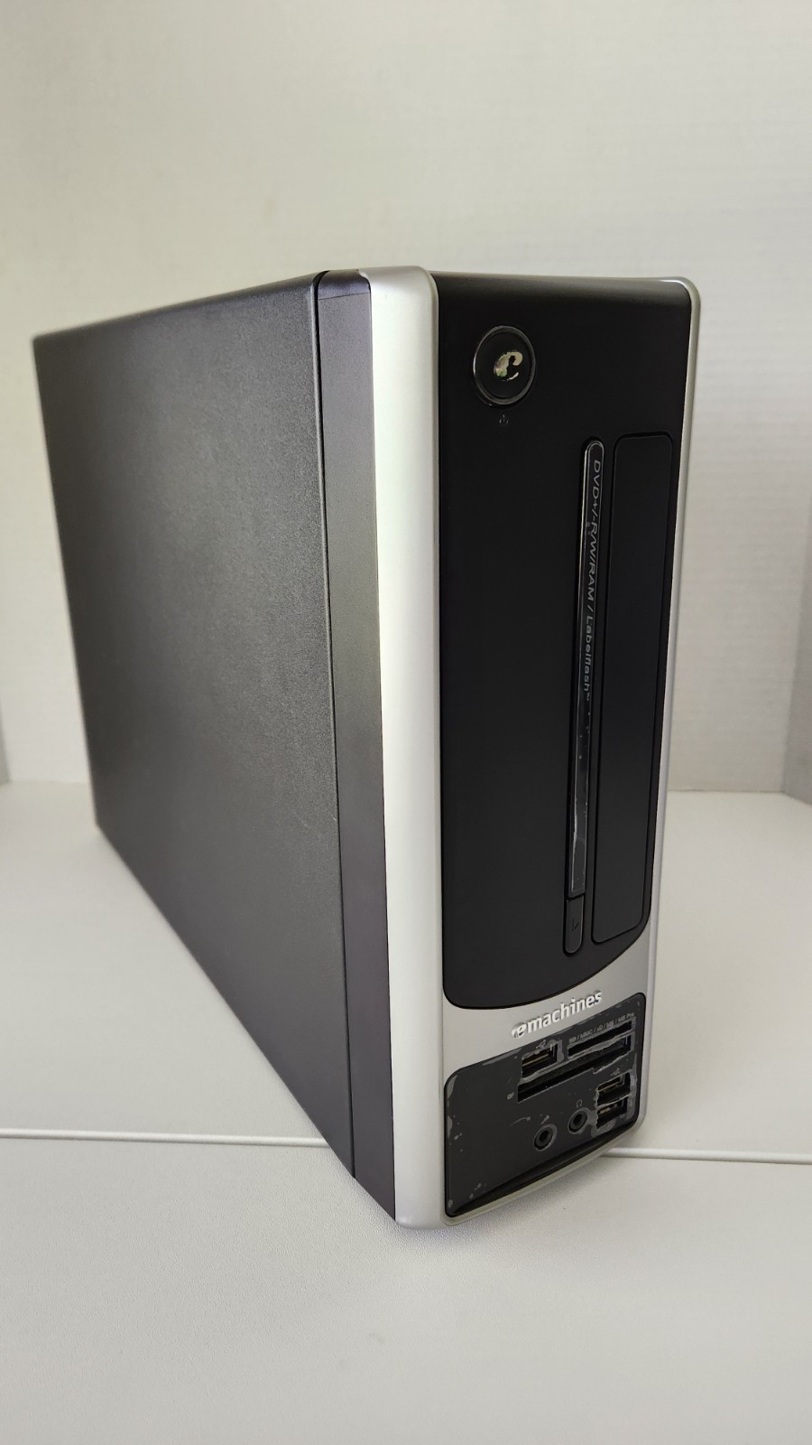 eMachines EL1200-06w AMD Athlon 64 3GB RAM 250GB HDD Nvidia XP SP3 RETRO GAMING