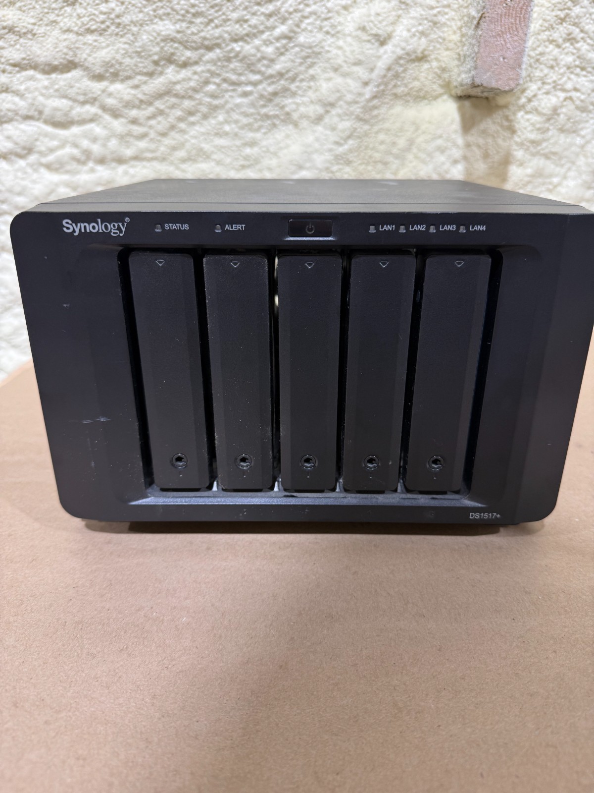 SYNOLOGY 5 BAY NAS DISK STATION DS1517+ w/ 2x MX300 SSD & 3x 2TB HD