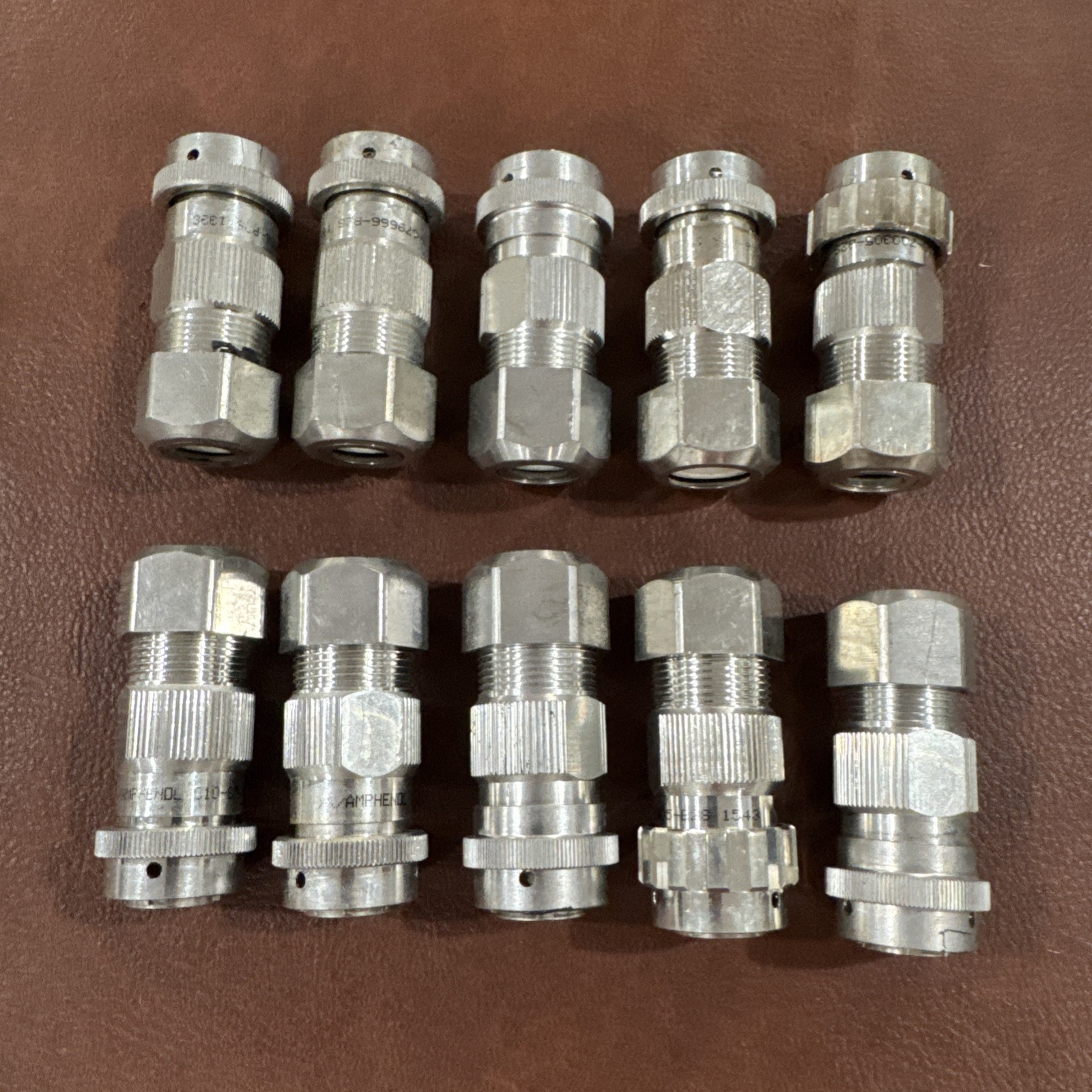 10x Amphenol C10-679666-B2S Ericsson RNT44719/001 Connector