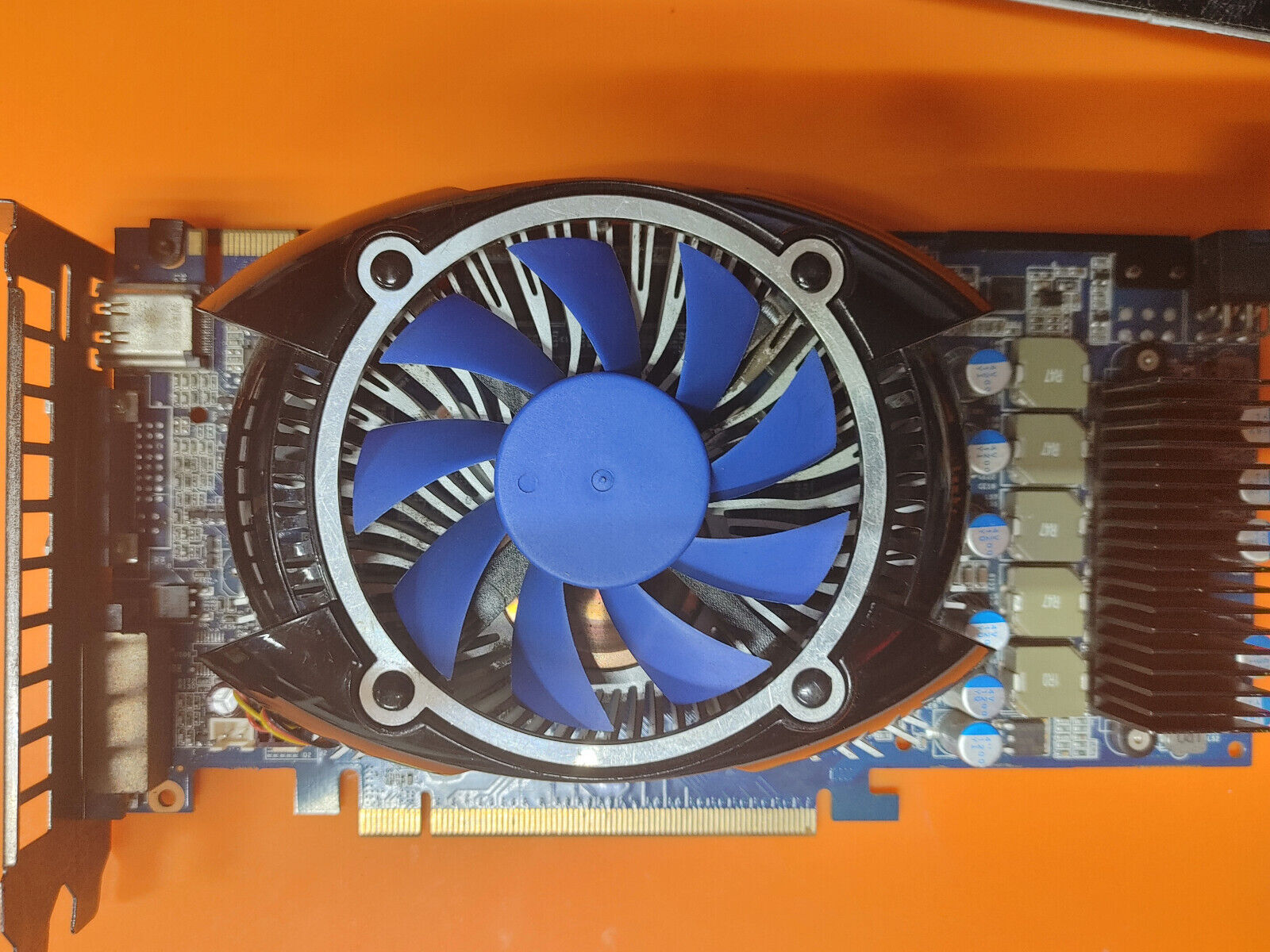 Galaxy GeForce GTS 250 1GB DDR3 PCI Express 2.0 x16 Graphics Card 25SGF6HX1RUV