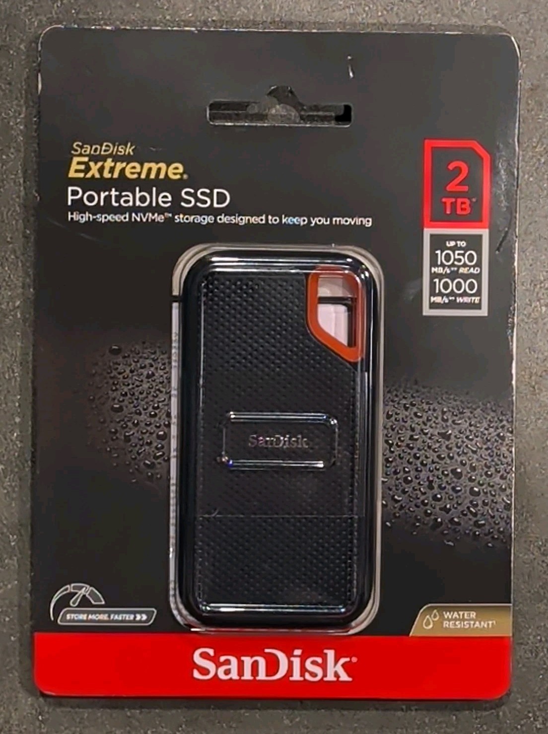 SanDisk Extreme 2TB Portable External SSD (SDSSDE61-2T00)